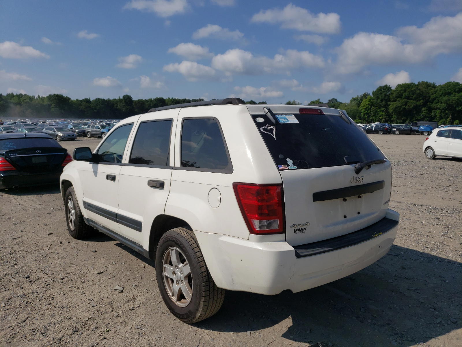 Photo 3 from auction – 2005 JEEP GRAND CHER with VIN 1J4GR48K75C647948