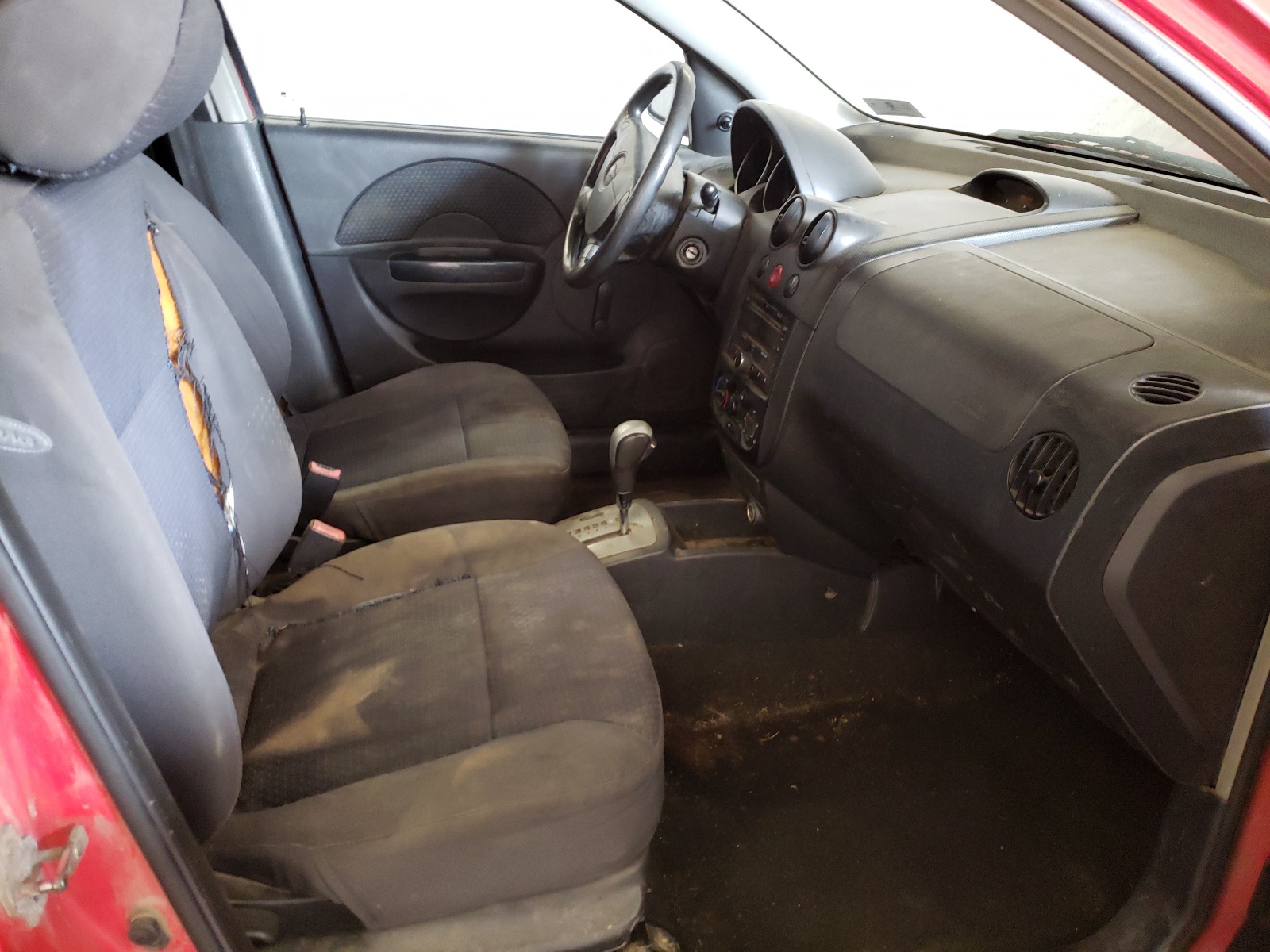 Photo 5 from auction – 2007 CHEVROLET AVEO with VIN KL1TD666X7B710660