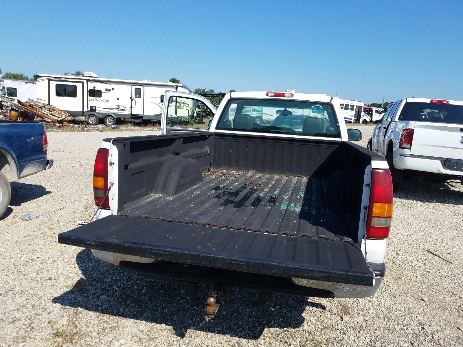 Photo 6 from auction – 2003 GMC NEW SIERRA with VIN 1GTEC14V23Z242183