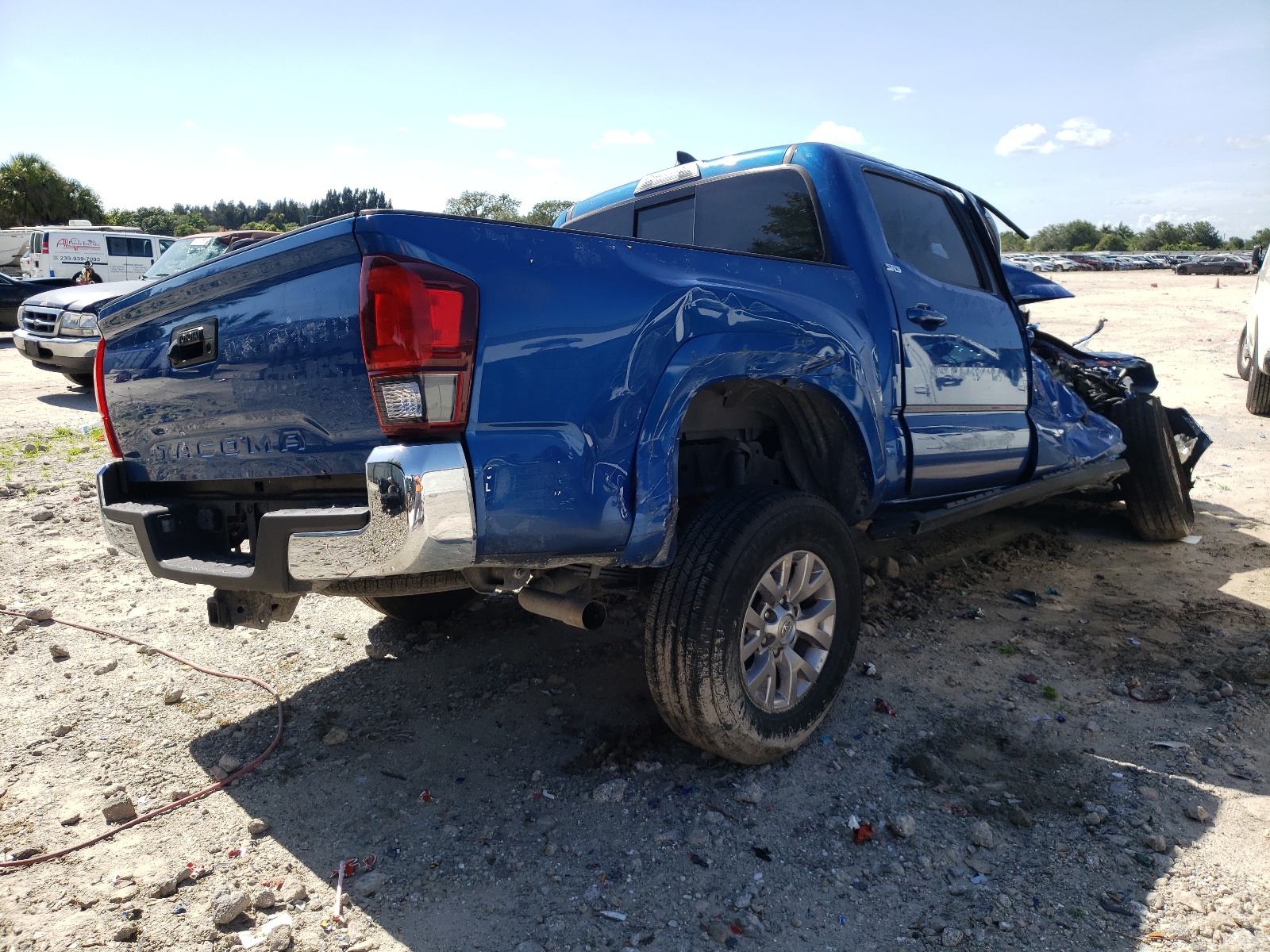 Photo 4 from auction – 2018 TOYOTA TACOMA DOU with VIN 3TMAZ5CN9JM059271
