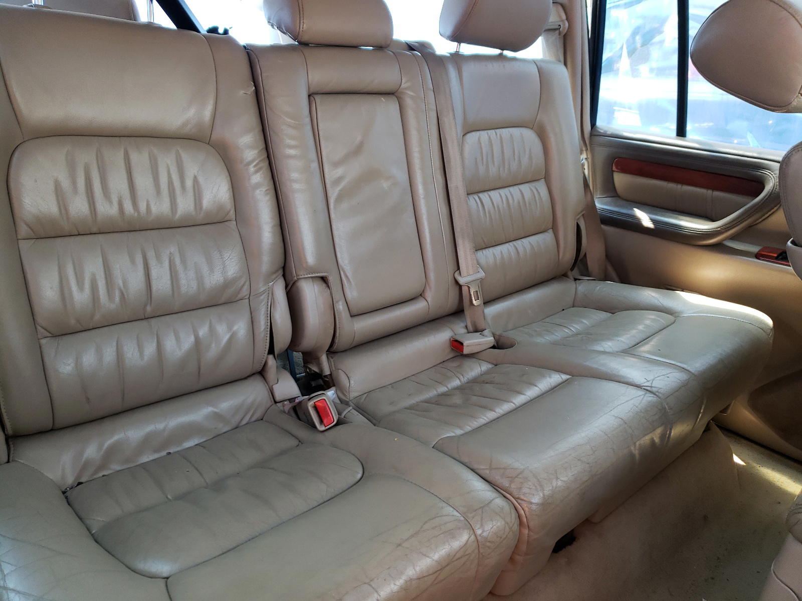 Photo 6 from auction – 2000 LEXUS LX 470 with VIN JT6HT00W4Y0103486