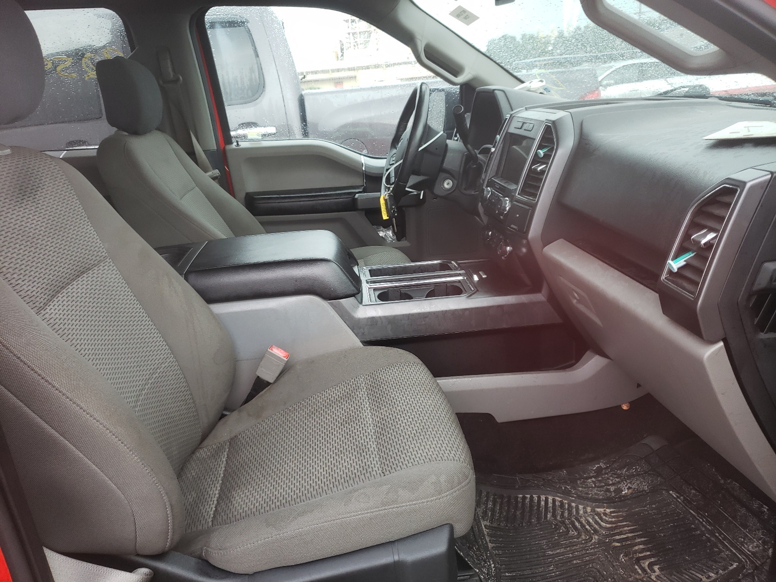 Photo 5 from auction – 2018 FORD F150 SUPER with VIN 1FTEW1CB6JKD38662