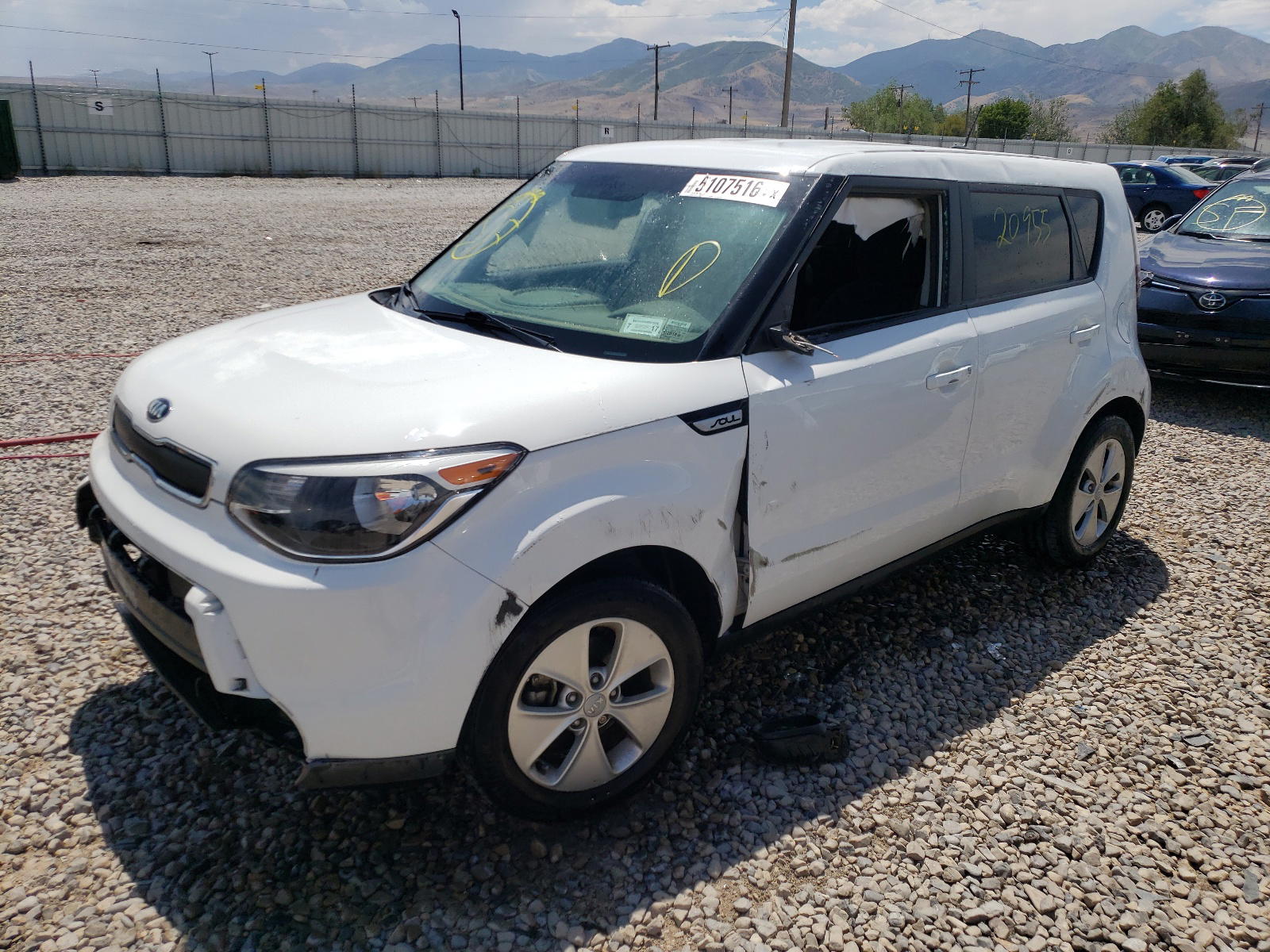 Photo 2 from auction – 2015 KIA SOUL with VIN KNDJN2A24F7229993