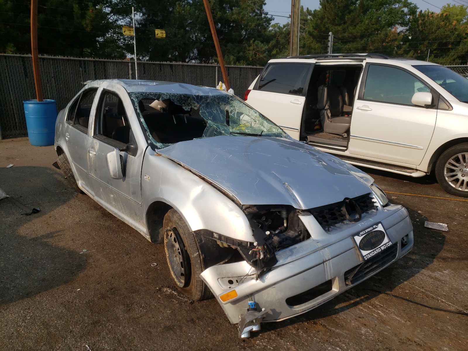 VOLKSWAGEN JETTA GL 2004 with VIN 3VWRK69MX4M138929 - Photo from auction