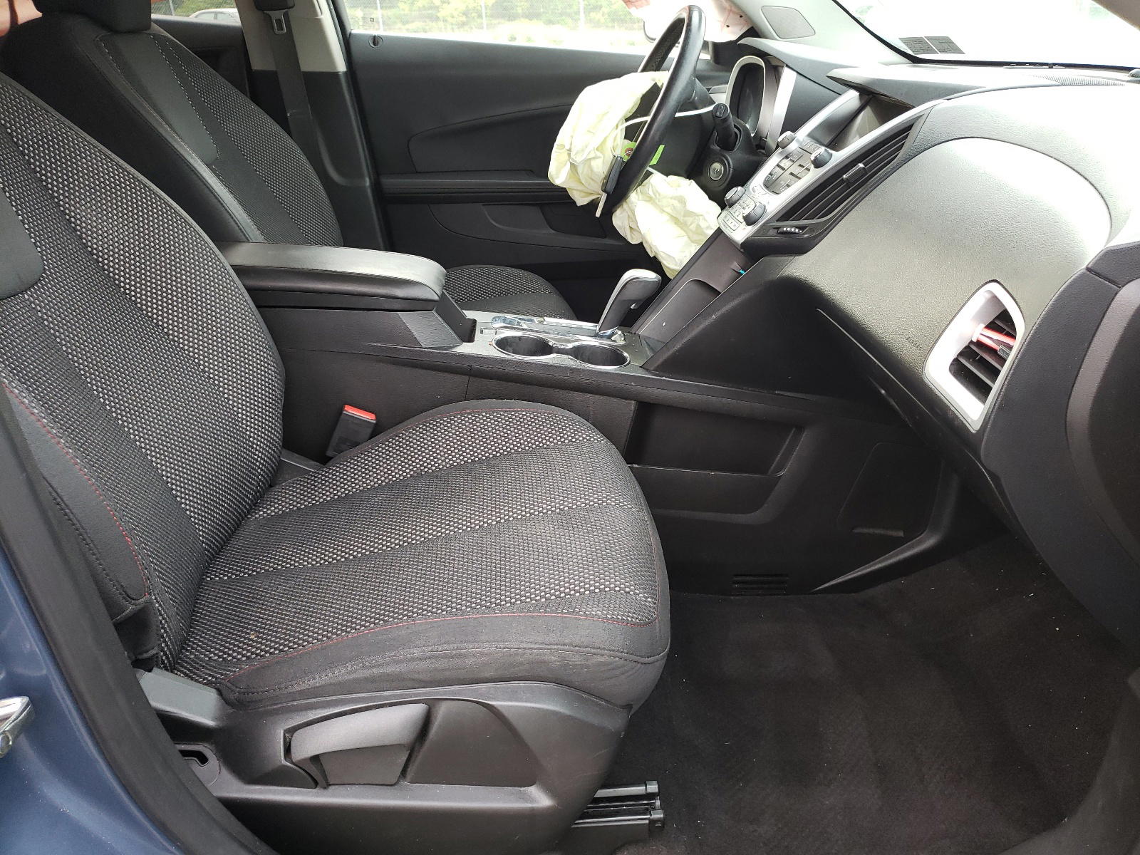 Photo 5 from auction – 2012 CHEVROLET EQUINOX LT with VIN 2GNFLDE56C6197885