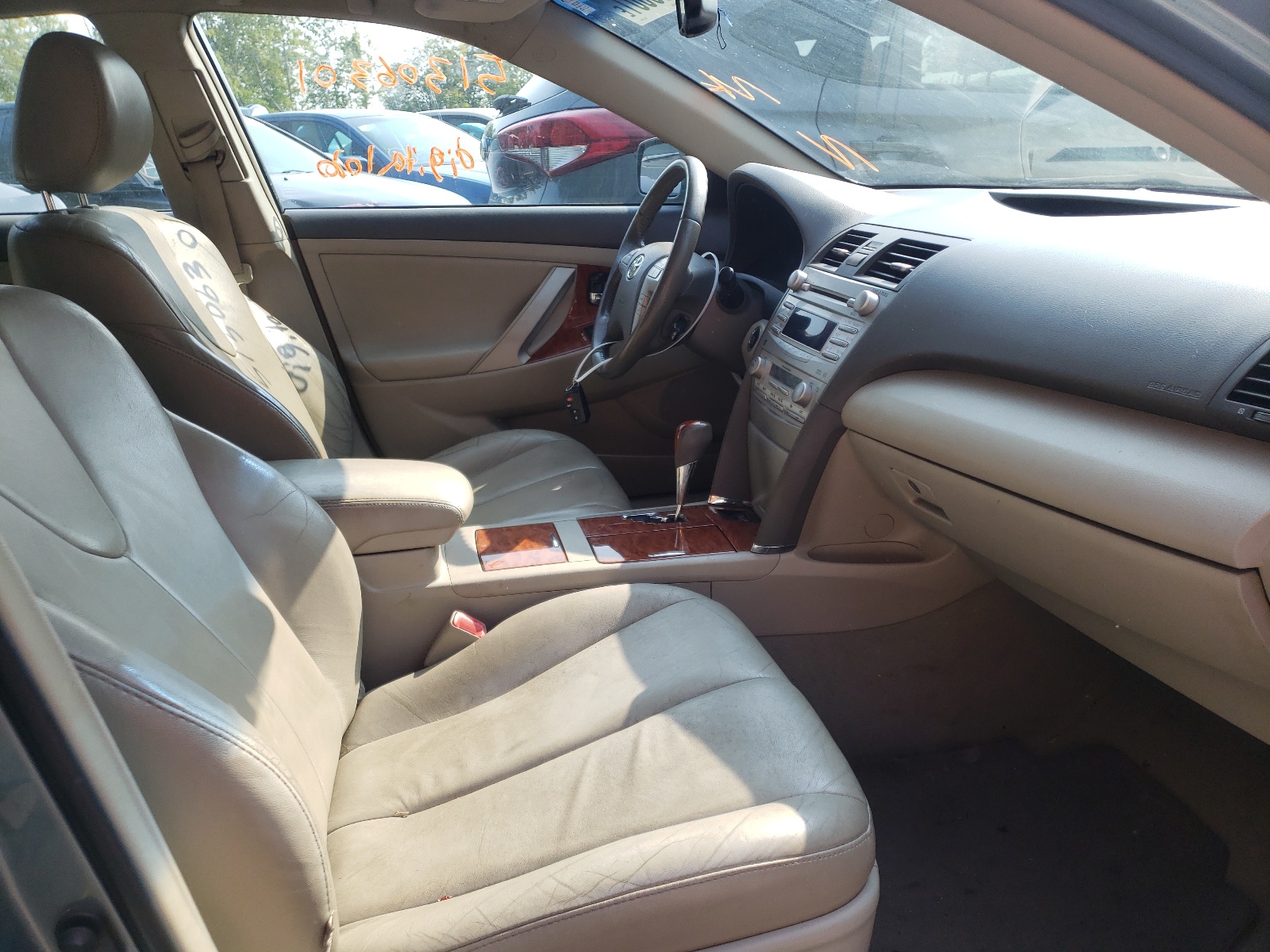 Photo 5 from auction – 2011 TOYOTA CAMRY SE with VIN 4T1BK3EK2BU623920