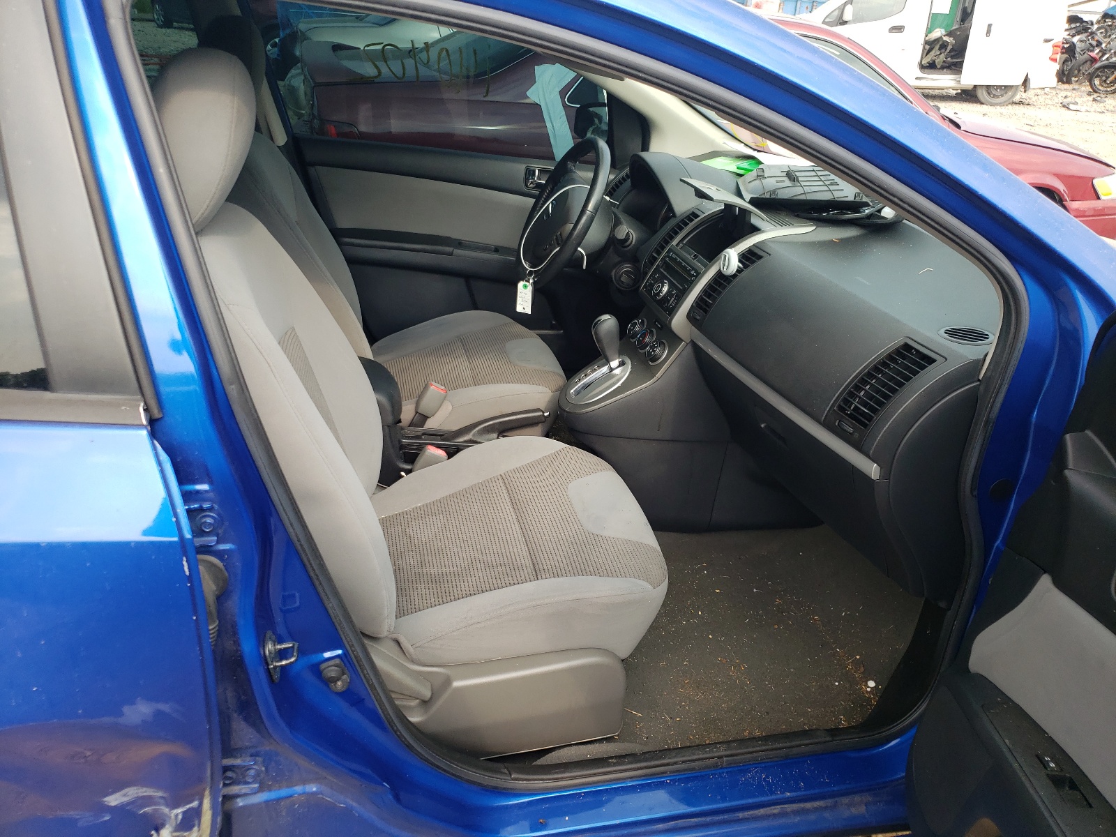 Photo 5 from auction – 2011 NISSAN SENTRA 2.0 with VIN 3N1AB6AP6BL709196