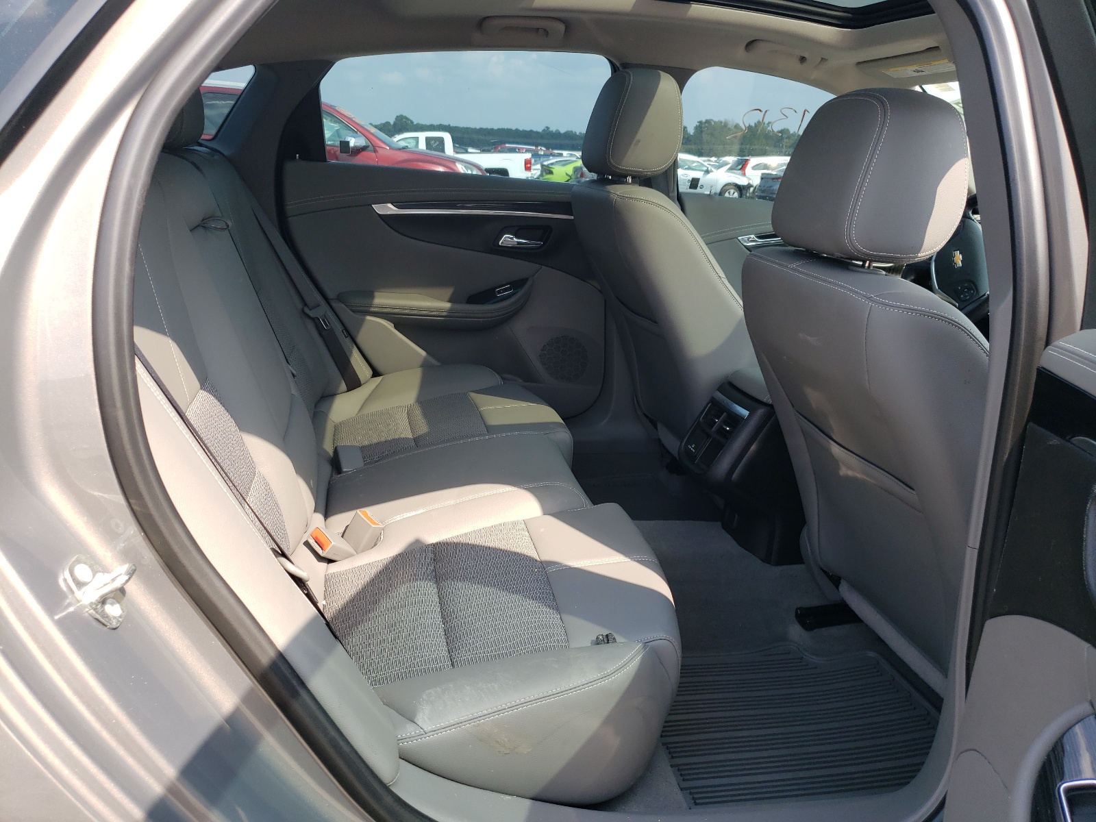 Zdjęcie 6 z aukcji – 2018 CHEVROLET IMPALA LT z VIN 2G1105S37J9106440