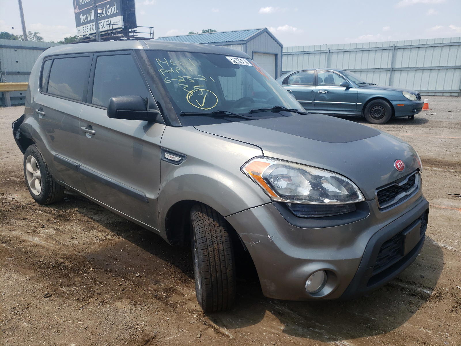 KIA SOUL 2013 with VIN KNDJT2A52D7577496 - Photo from auction