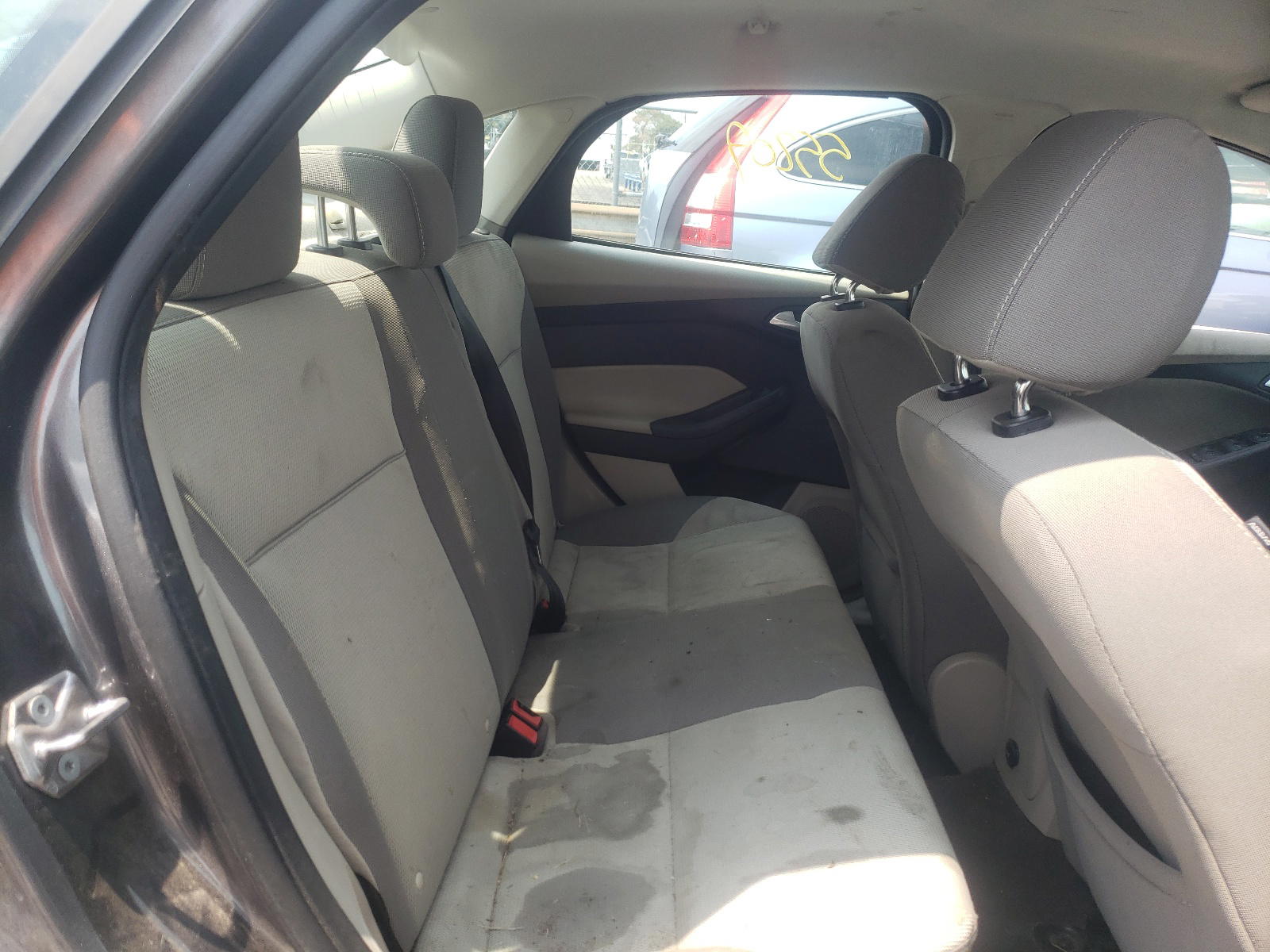 Photo 6 from auction – 2014 FORD FOCUS SE with VIN 1FADP3F24EL351352