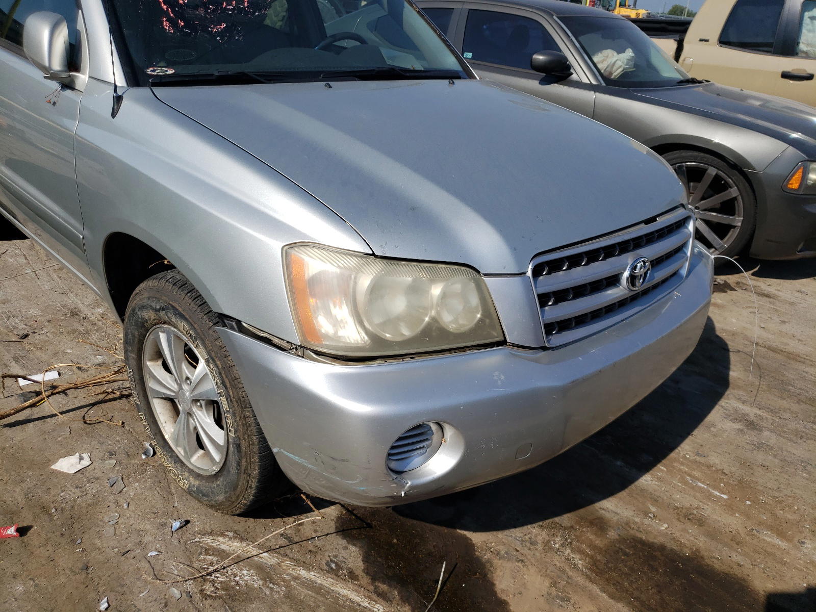 Photo 9 from auction – 2003 TOYOTA HIGHLANDER with VIN JTEGF21A430110274