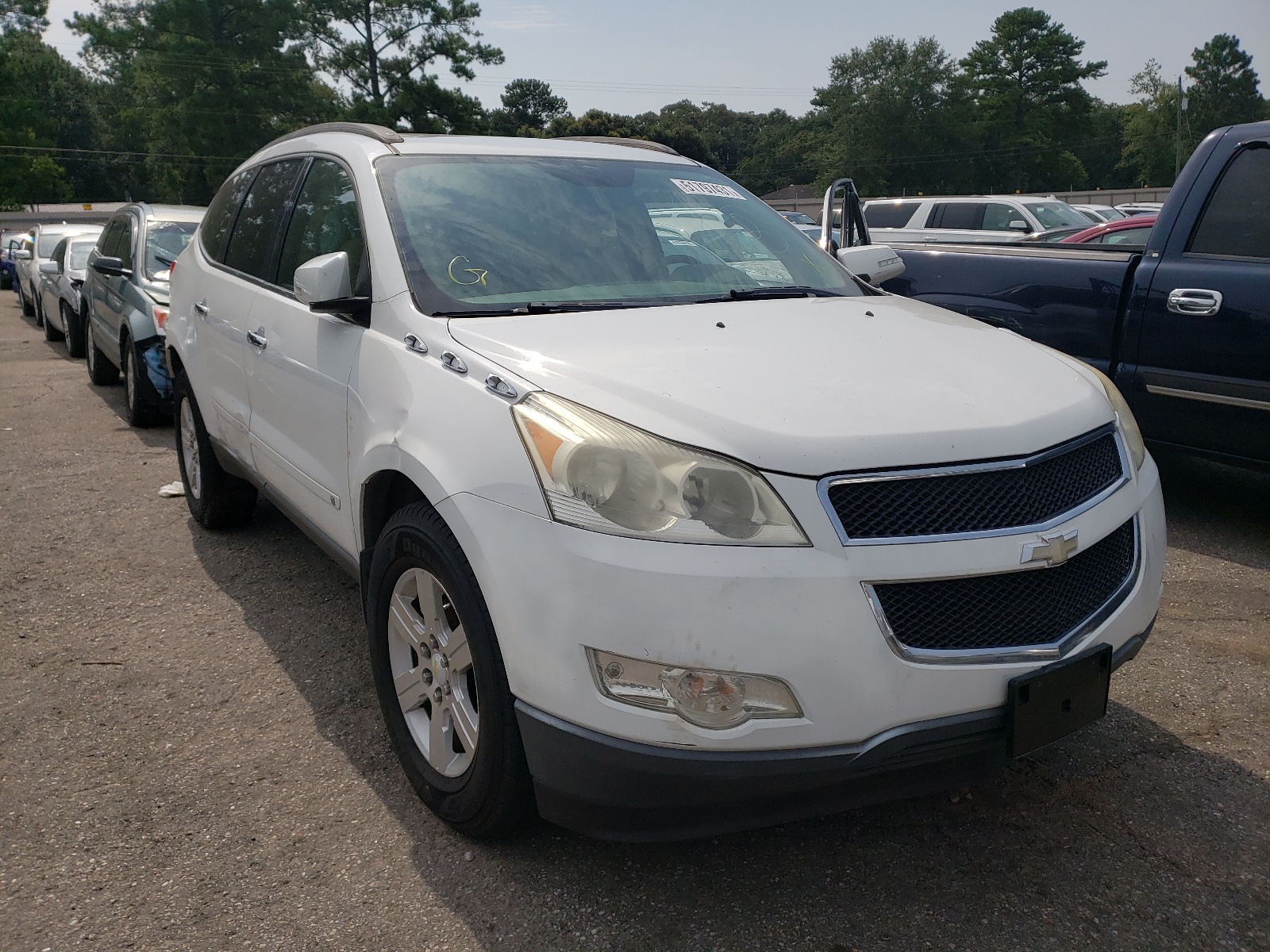 CHEVROLET TRAVERSE L 2010 with VIN 1GNLRGED9AS115460 - Photo from auction