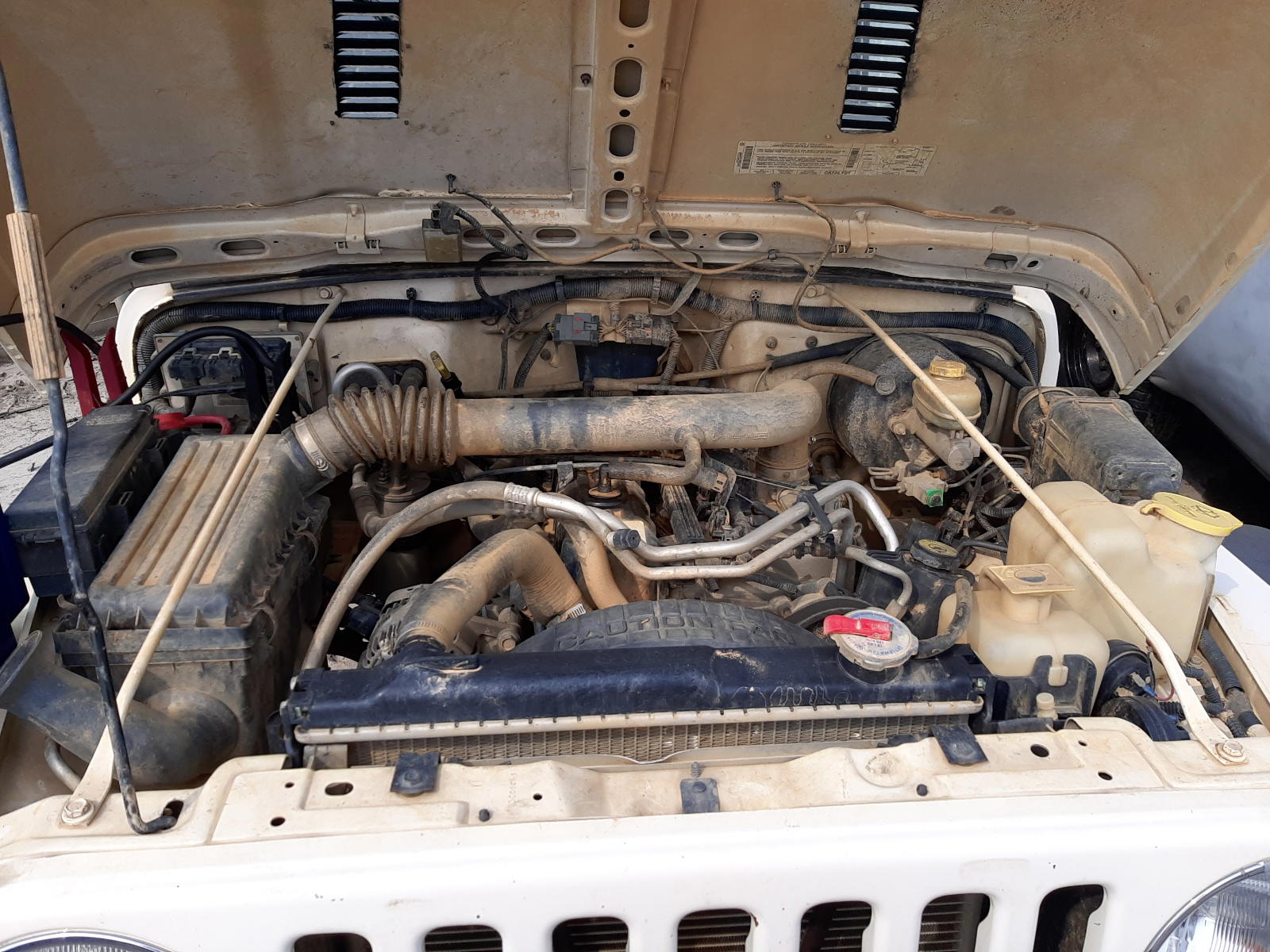 Photo 7 from auction – 2000 JEEP WRANGLER / with VIN 1J4FA59S2YP711298
