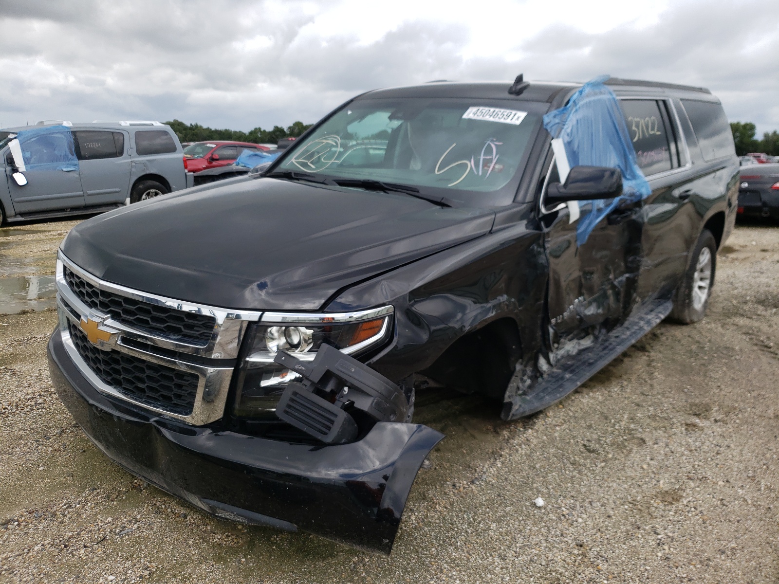Photo 2 from auction – 2019 CHEVROLET SUBURBAN C with VIN 1GNSCHKC9KR389023