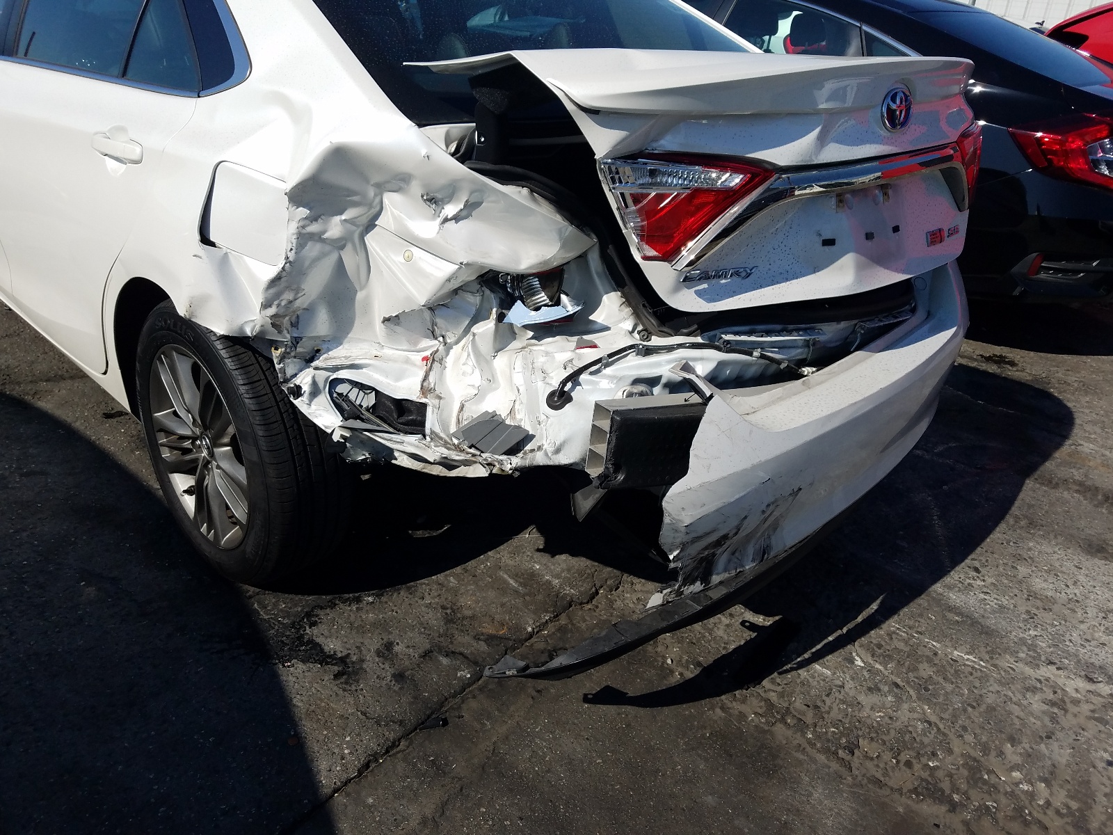 Photo 9 from auction – 2017 TOYOTA CAMRY with VIN 4T1BD1FK8HU228372