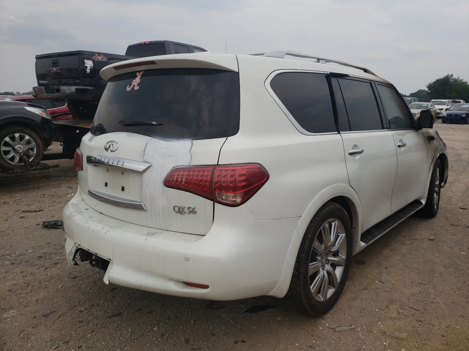 Photo 4 from auction – 2011 INFINITI QX56 with VIN JN8AZ2NE3B9006274
