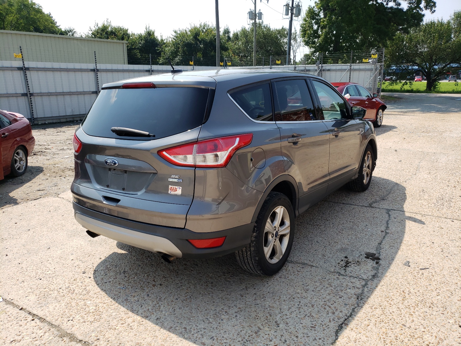 Photo 4 from auction – 2014 FORD ESCAPE SE with VIN 1FMCU9GX1EUD59393