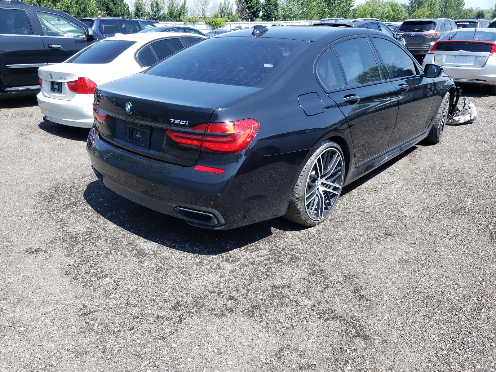 Photo 4 from auction – 2017 BMW 750 XI with VIN WBA7B0C36HG527099