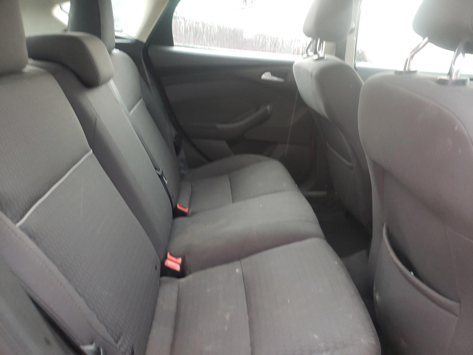 Photo 6 from auction – 2012 FORD FOCUS SEL with VIN 1FAHP3M2XCL333519
