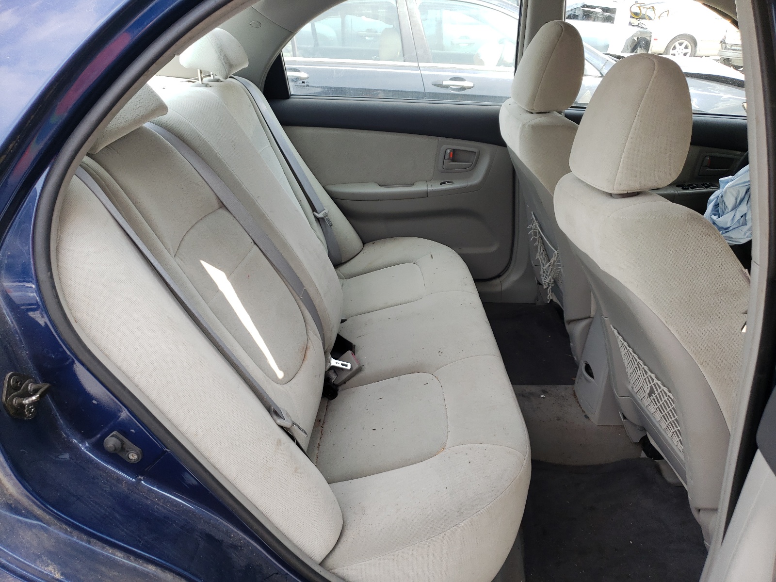 Photo 6 from auction – 2006 KIA SPECTRA LX with VIN KNAFE121965367401