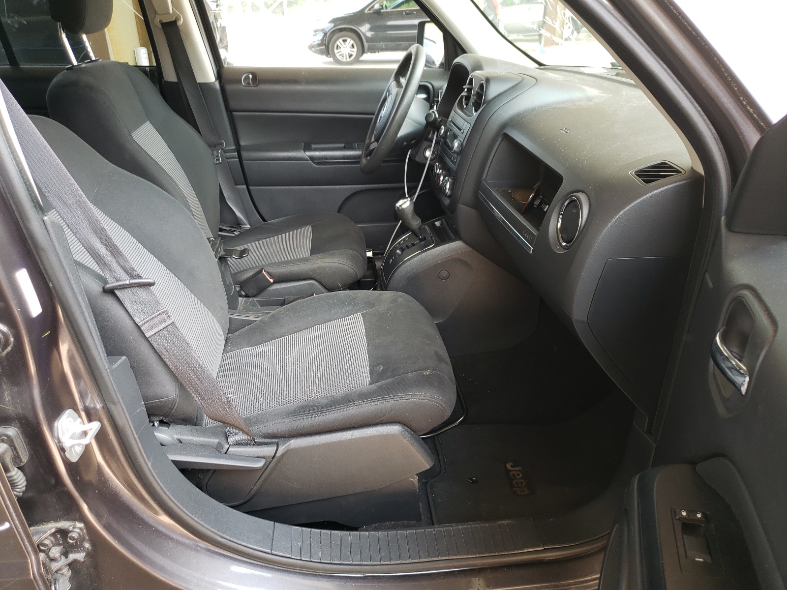 Photo 5 from auction – 2015 JEEP PATRIOT SP with VIN 1C4NJPBB3FD186421