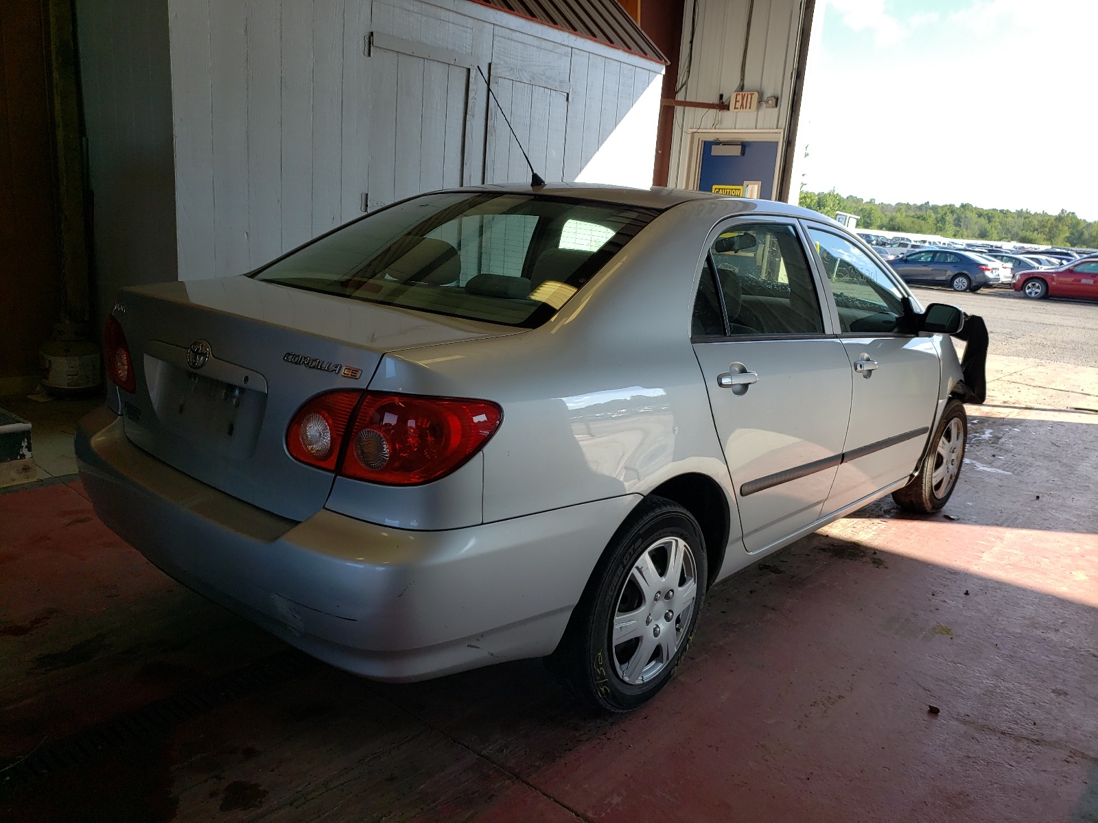 Photo 4 from auction – 2005 TOYOTA COROLLA CE with VIN 1NXBR32E65Z534933