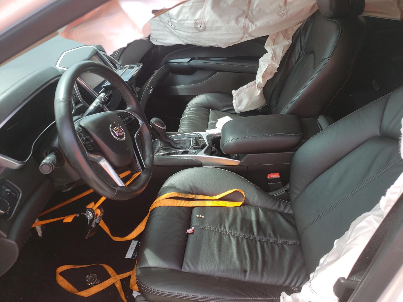 Photo 5 from auction – 2015 CADILLAC SRX with VIN 3GYFNAE3XFS539628