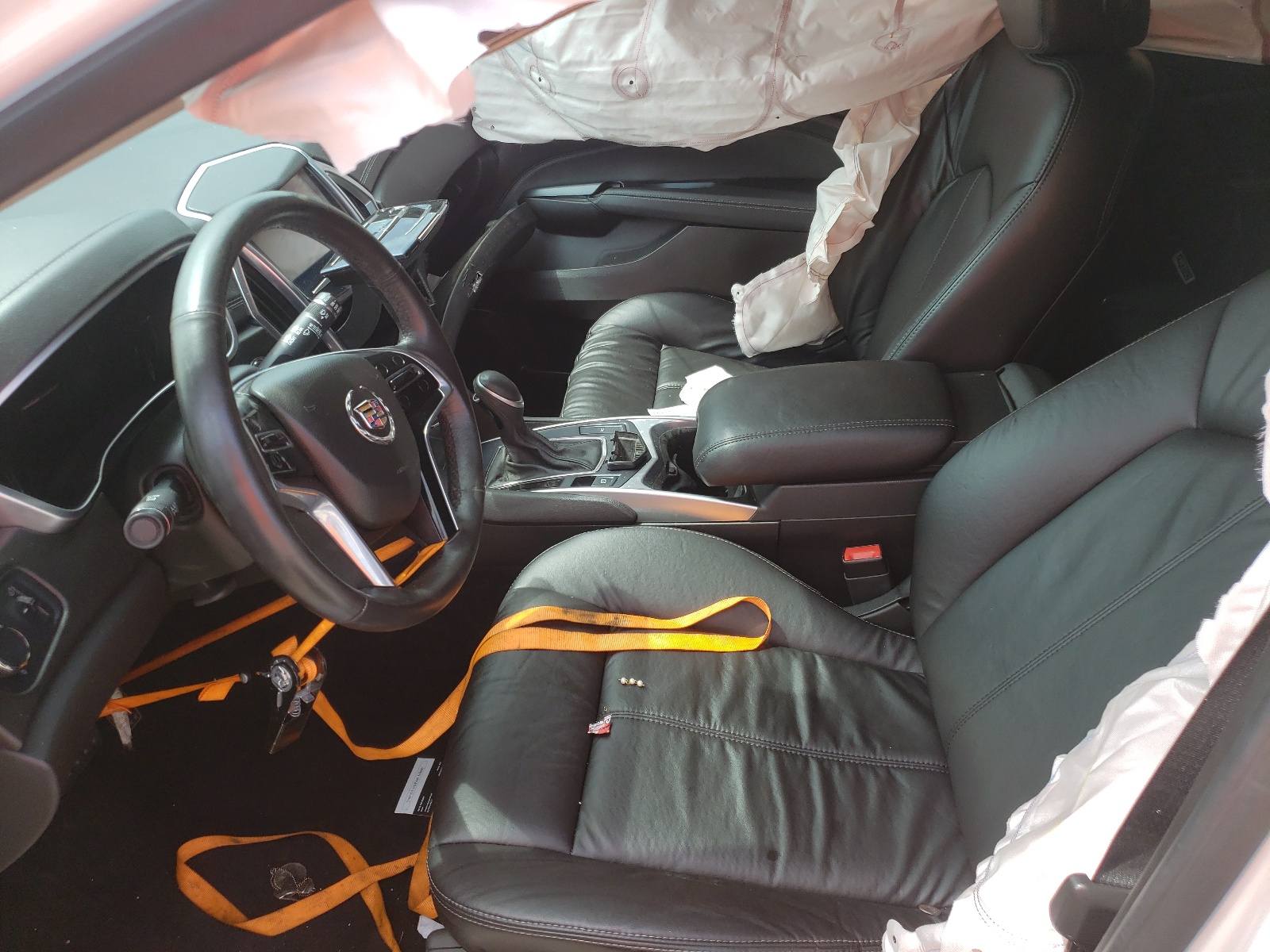 صورة رقم 5 من المزاد - 2015 CADILLAC SRX مع VIN 3GYFNAE3XFS539628