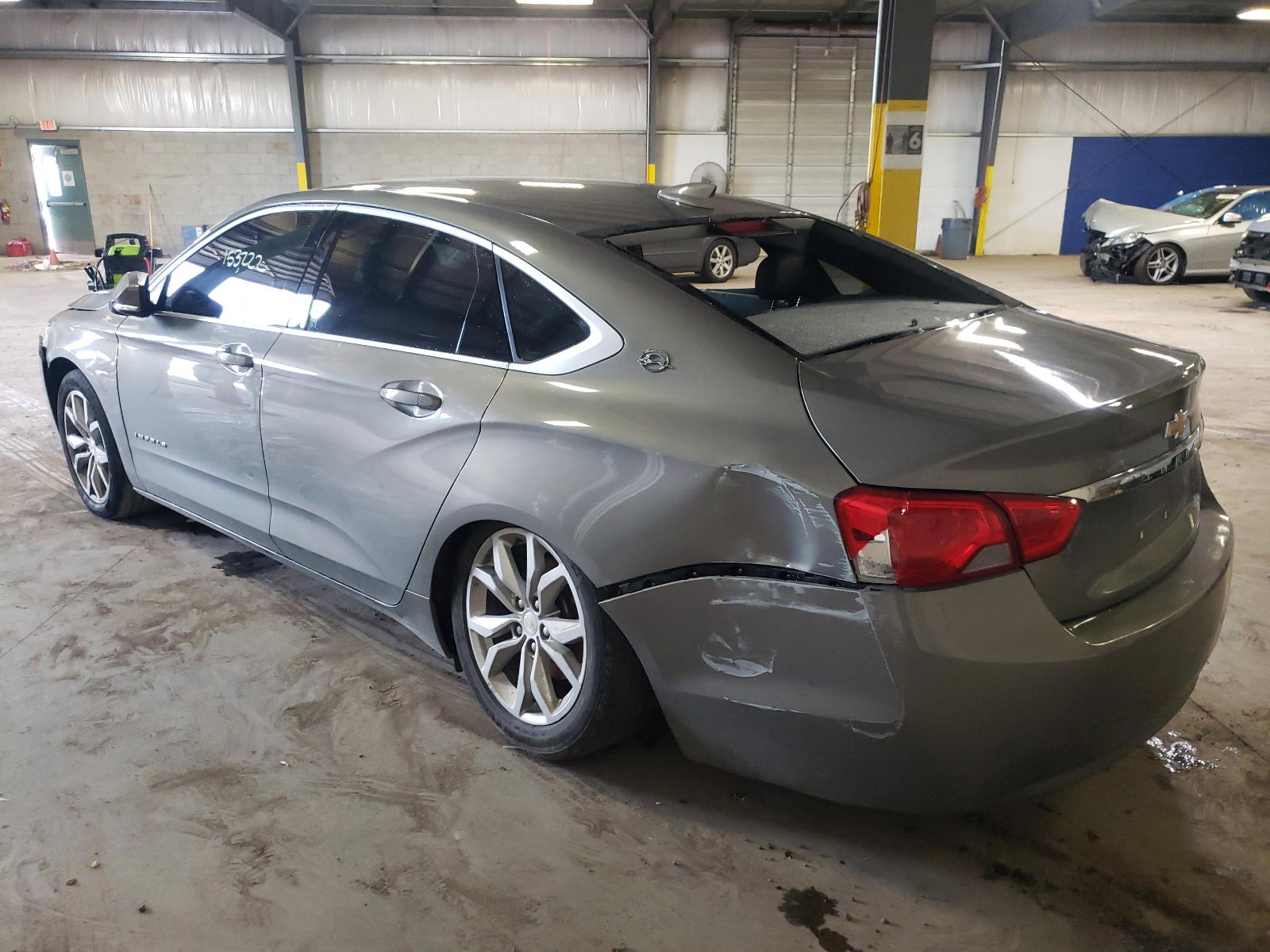 Photo 3 from auction – 2017 CHEVROLET IMPALA LT with VIN 2G1105SA2H9175304