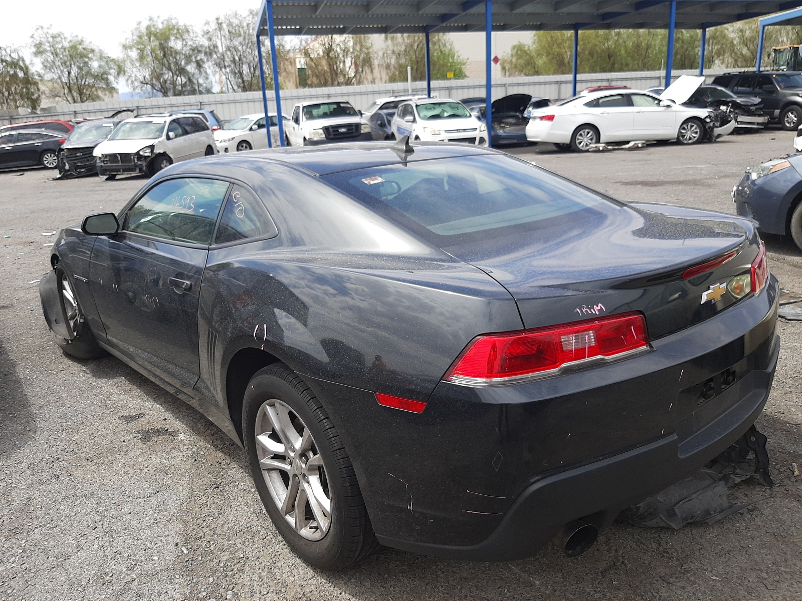 Photo 3 from auction – 2015 CHEVROLET CAMARO LS with VIN 2G1FB1E37F9148327