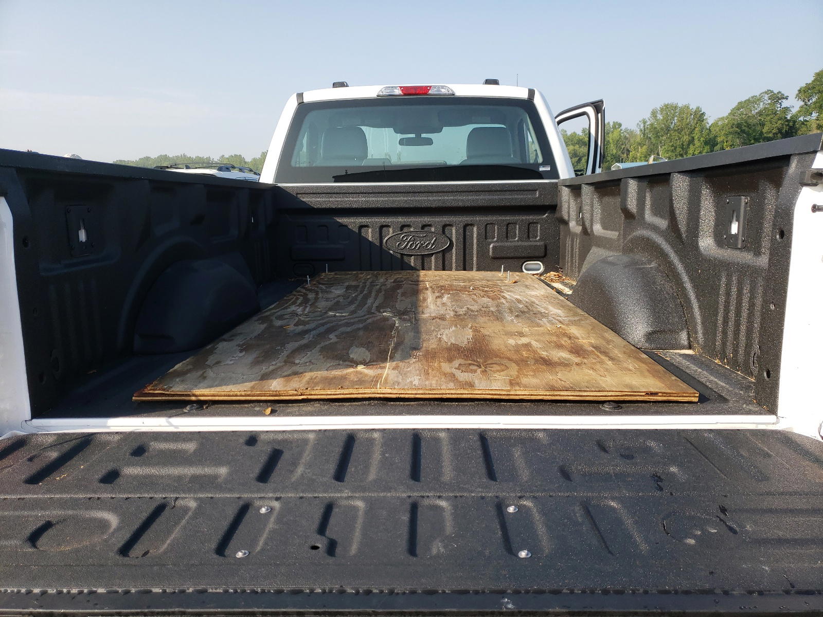 Photo 6 from auction – 2021 FORD F150 with VIN 1FTMF1CB5MKD83494