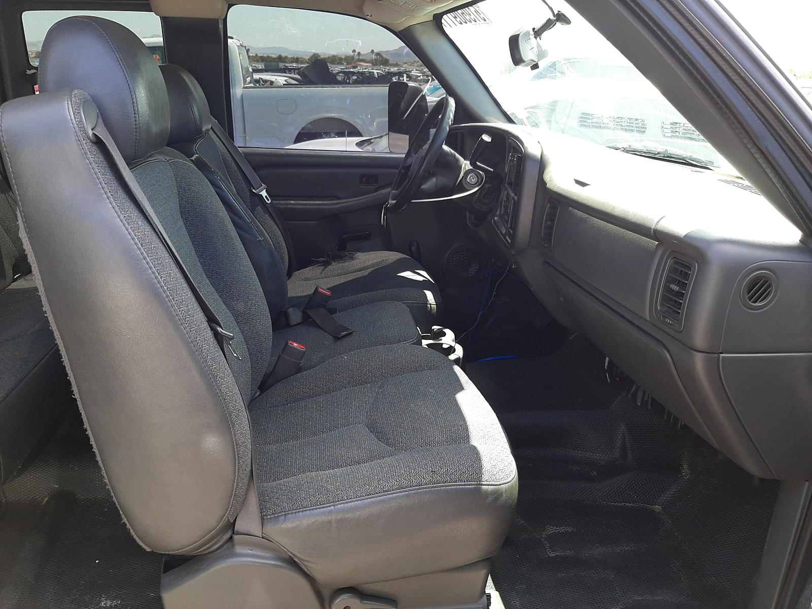 Photo 5 from auction – 2007 CHEVROLET SILVERADO with VIN 1GCEC19X57Z127240