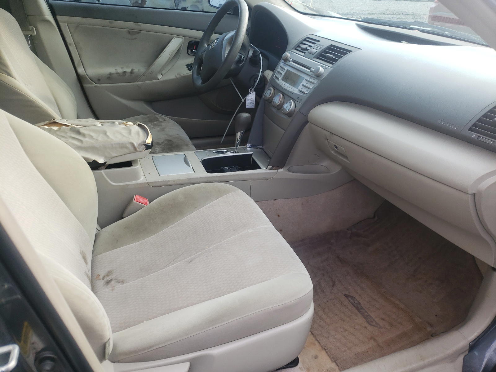 Photo 5 from auction – 2011 TOYOTA CAMRY BASE with VIN 4T1BF3EK3BU152686