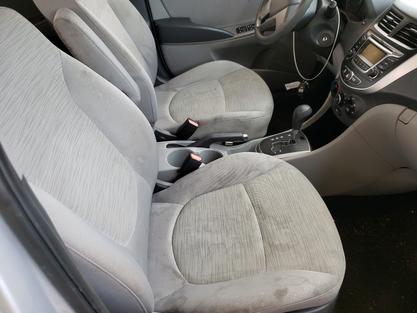 Photo 5 from auction – 2017 HYUNDAI ACCENT SE with VIN KMHCT4AE5HU202337