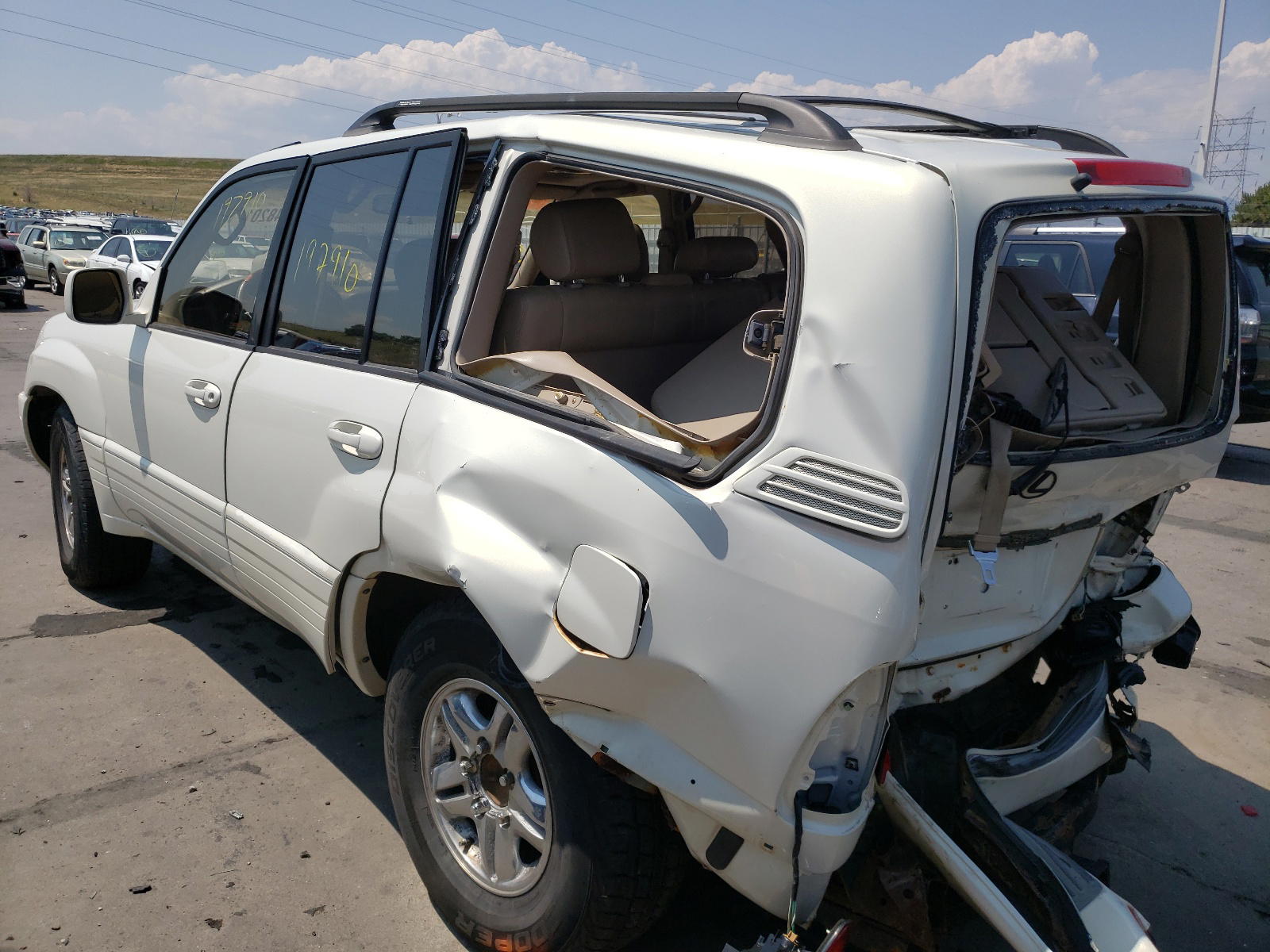 Photo 3 from auction – 2000 LEXUS LX 470 with VIN JT6HT00W4Y0103486