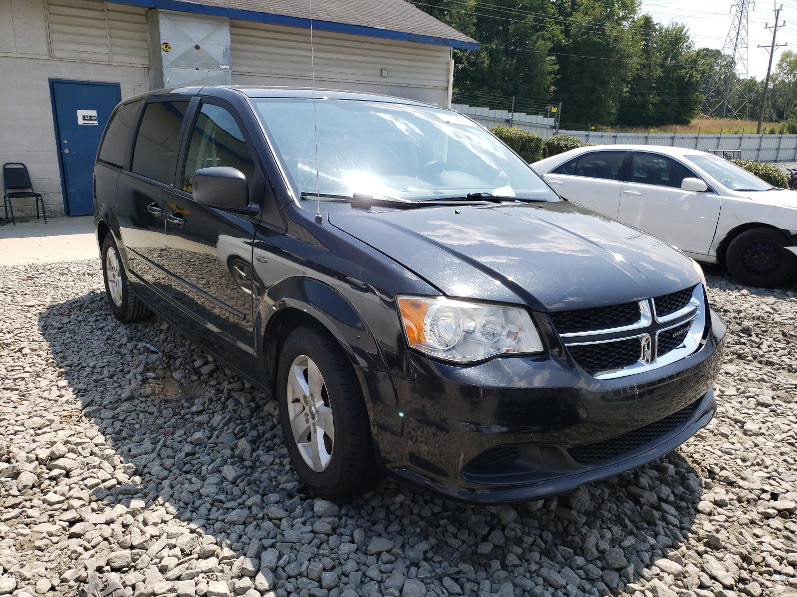 DODGE GRAND CARA 2013 with VIN 2C4RDGBG4DR719083 - Photo from auction