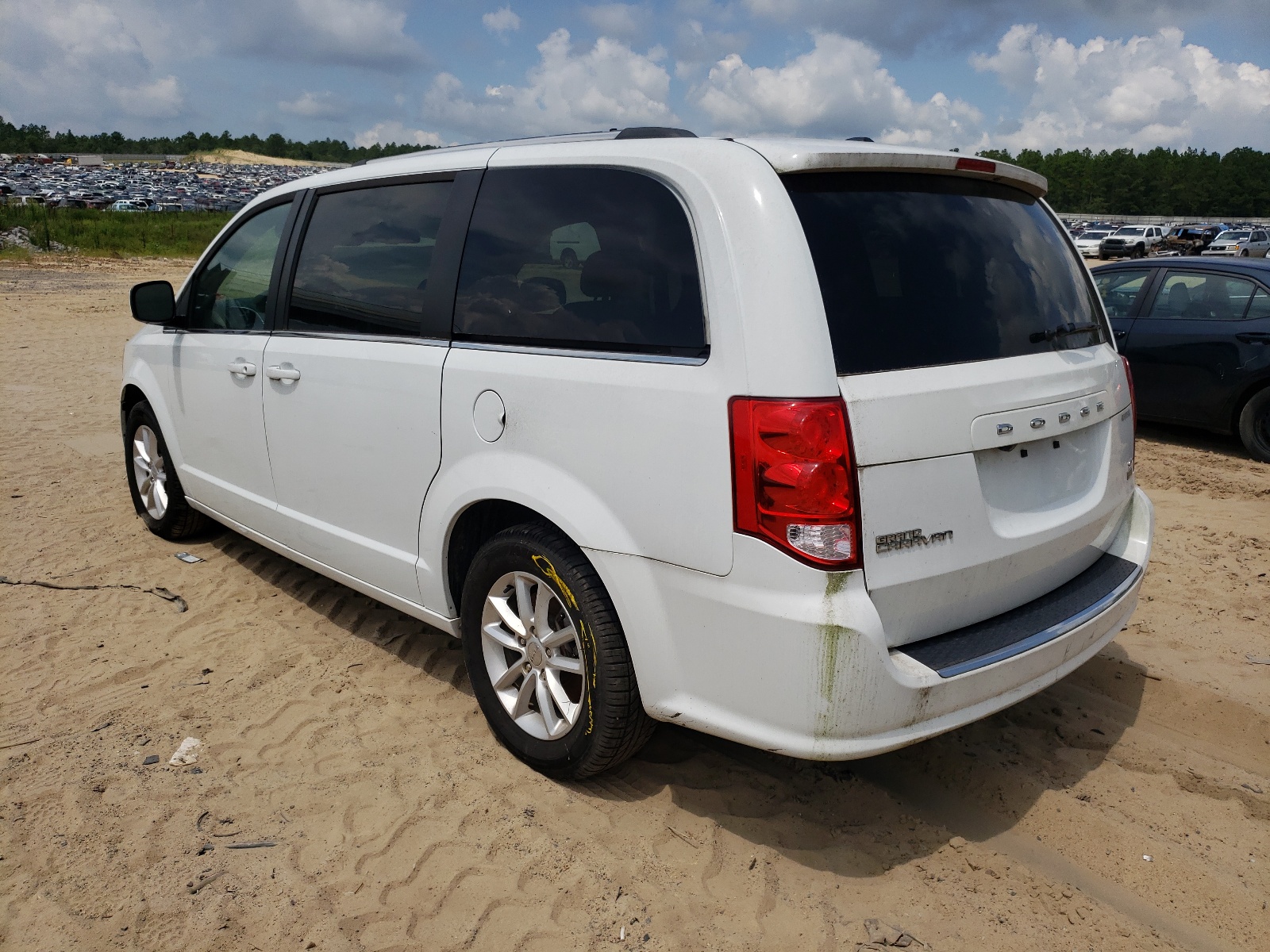 Photo 3 from auction – 2018 DODGE GRAND CARA with VIN 2C4RDGCG0JR238810