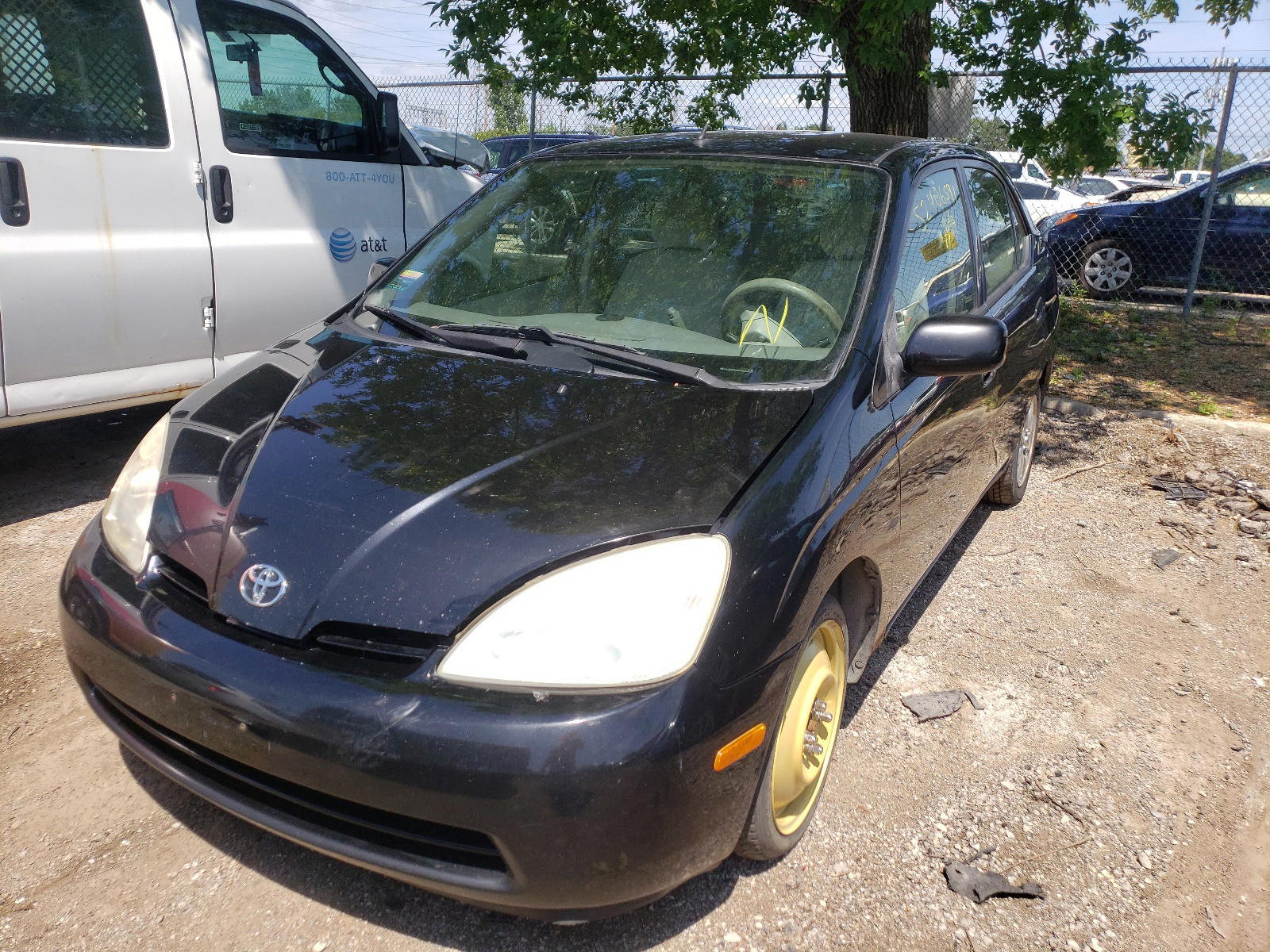 Photo 2 from auction – 2003 TOYOTA PRIUS with VIN JT2BK18U630072611