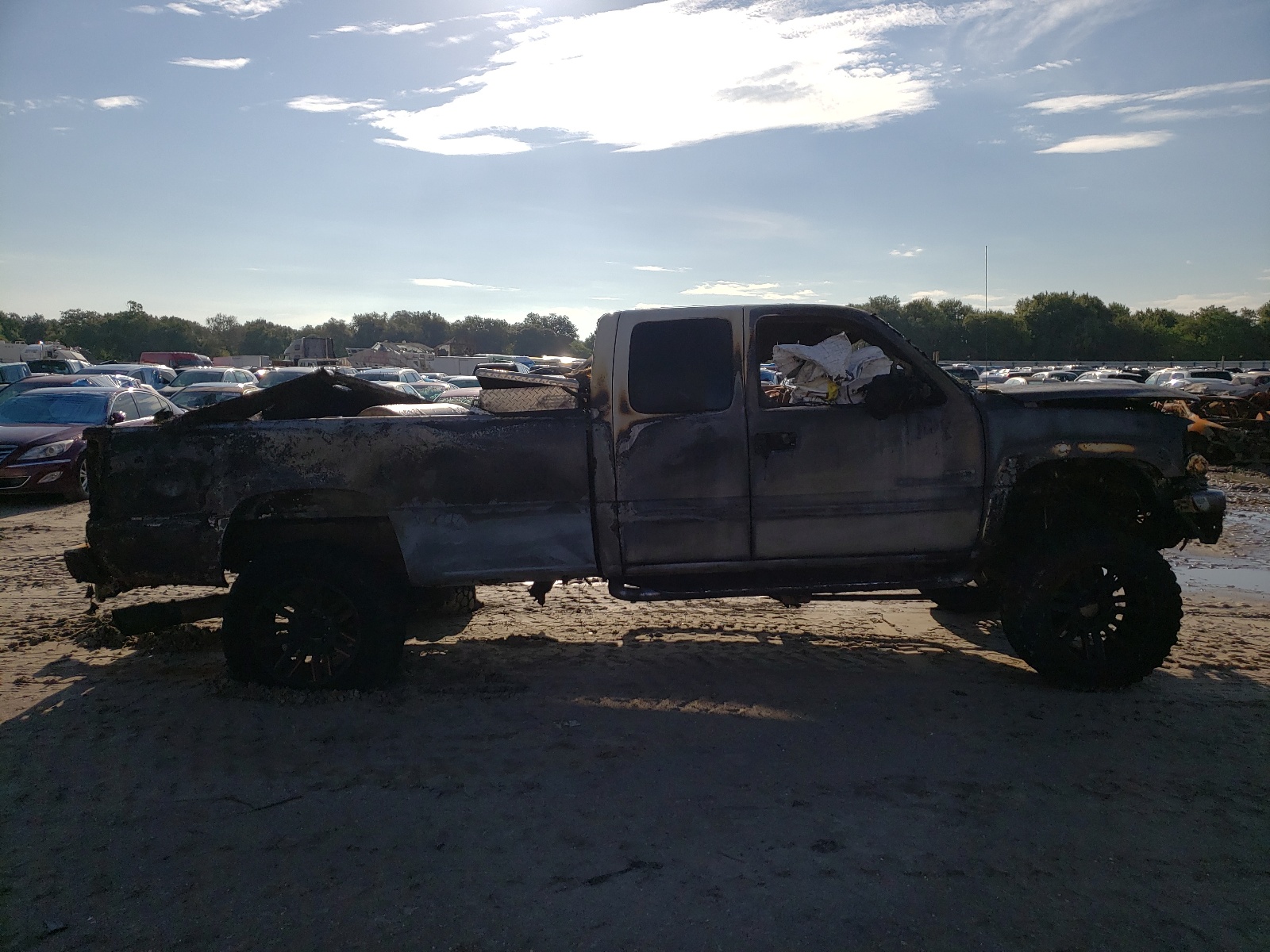 Photo 9 from auction – 2004 GMC SIERRA K25 with VIN 1GTHK29224E346881