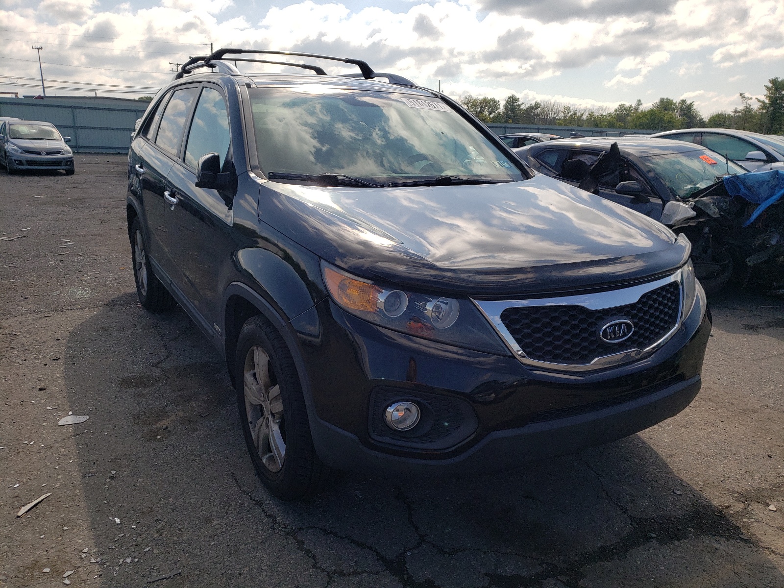 Photo 1 from auction – 2013 KIA SORENTO EX with VIN 5XYKUDA24DG325108