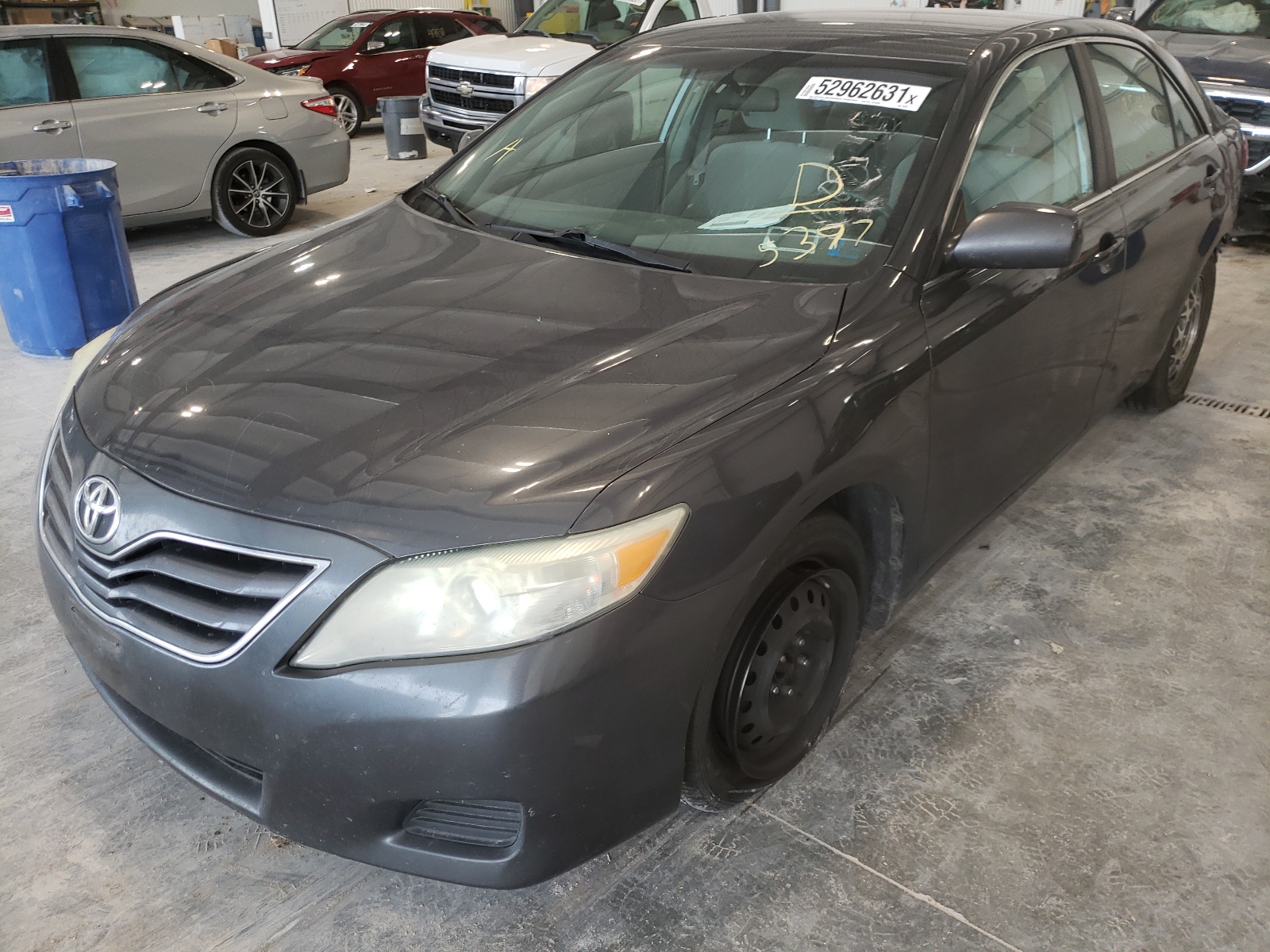 Photo 2 from auction – 2010 TOYOTA CAMRY BASE with VIN 4T1BF3EK5AU105397