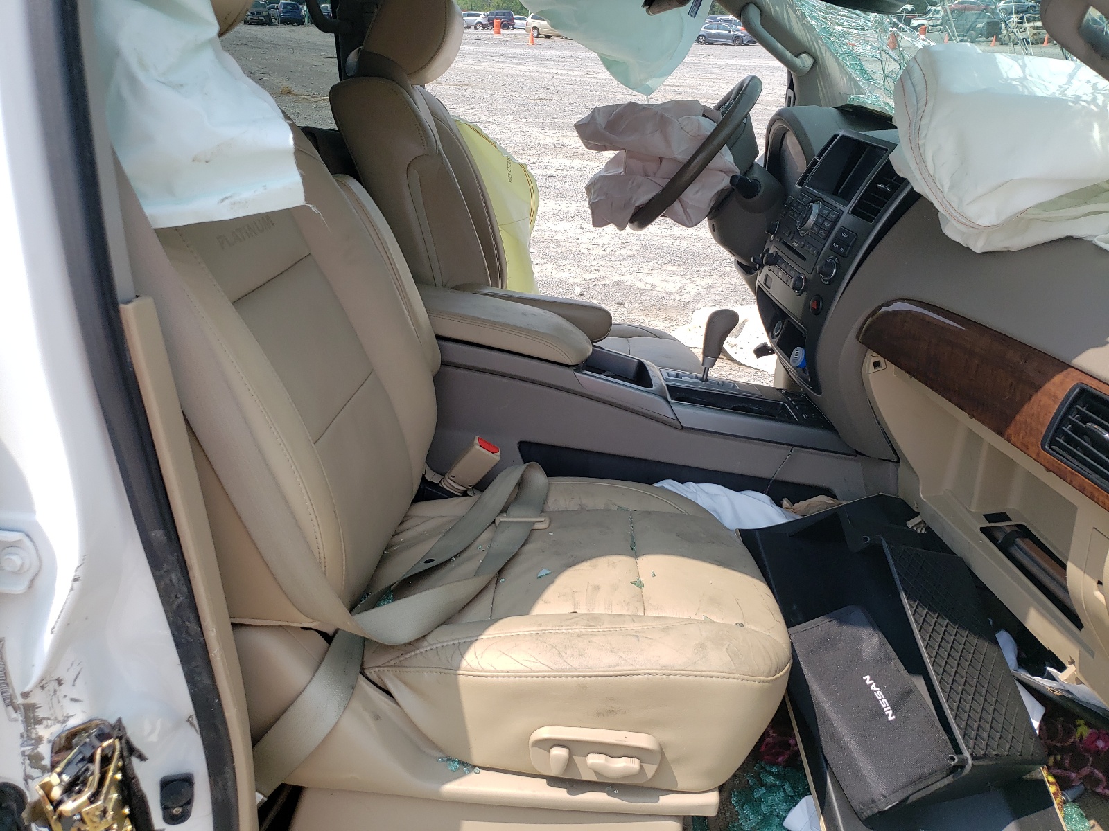 Photo 5 from auction – 2014 NISSAN ARMADA PLA with VIN 5N1BA0NE1EN608240