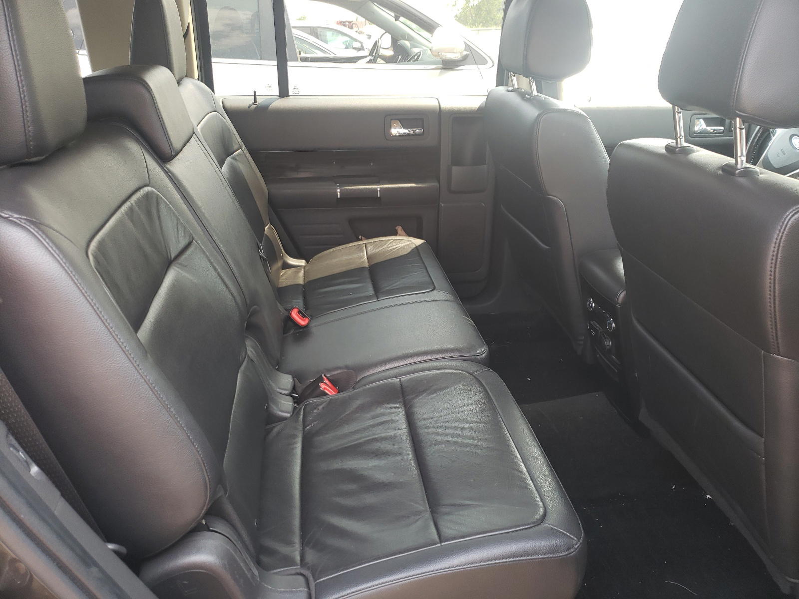 Photo 6 from auction – 2016 FORD FLEX with VIN 2FMHK6C88GBA11432