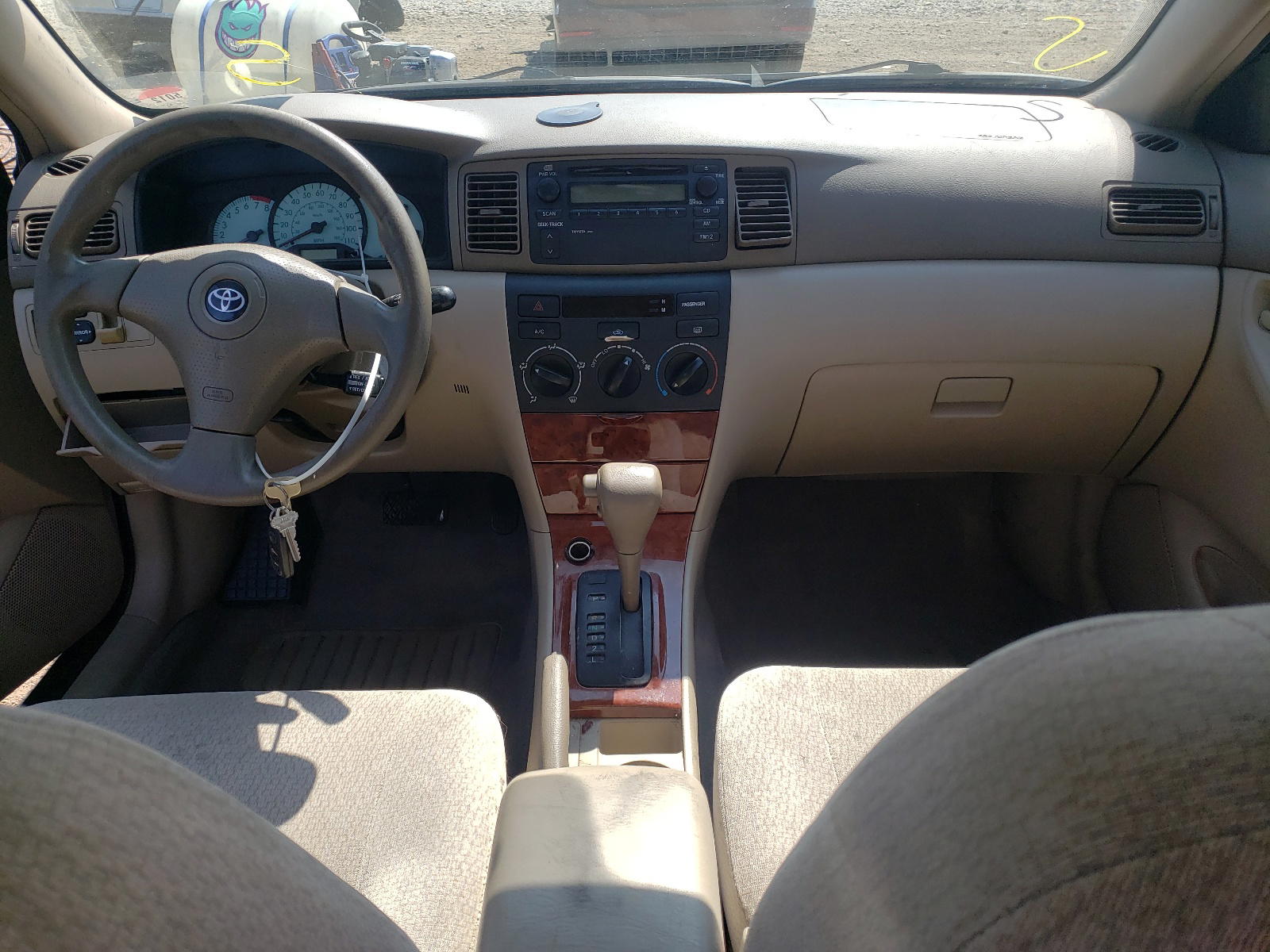 Photo 9 from auction – 2004 TOYOTA COROLLA CE with VIN JTDBR32E242032368
