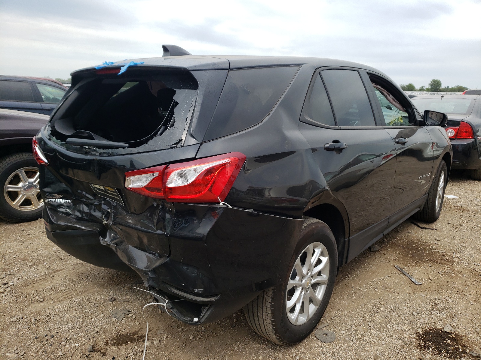 Photo 4 from auction – 2020 CHEVROLET EQUINOX LS with VIN 2GNAXHEV0L6240607
