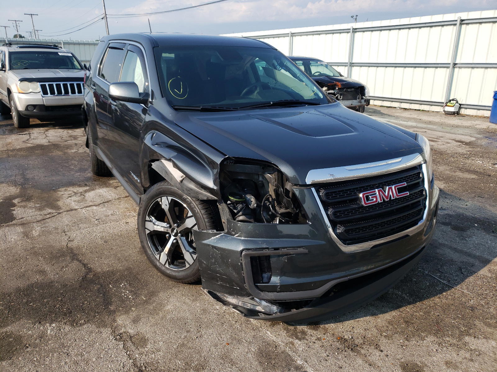 GMC TERRAIN SL 2017 with VIN 2GKALMEK0H6332735 - Photo from auction