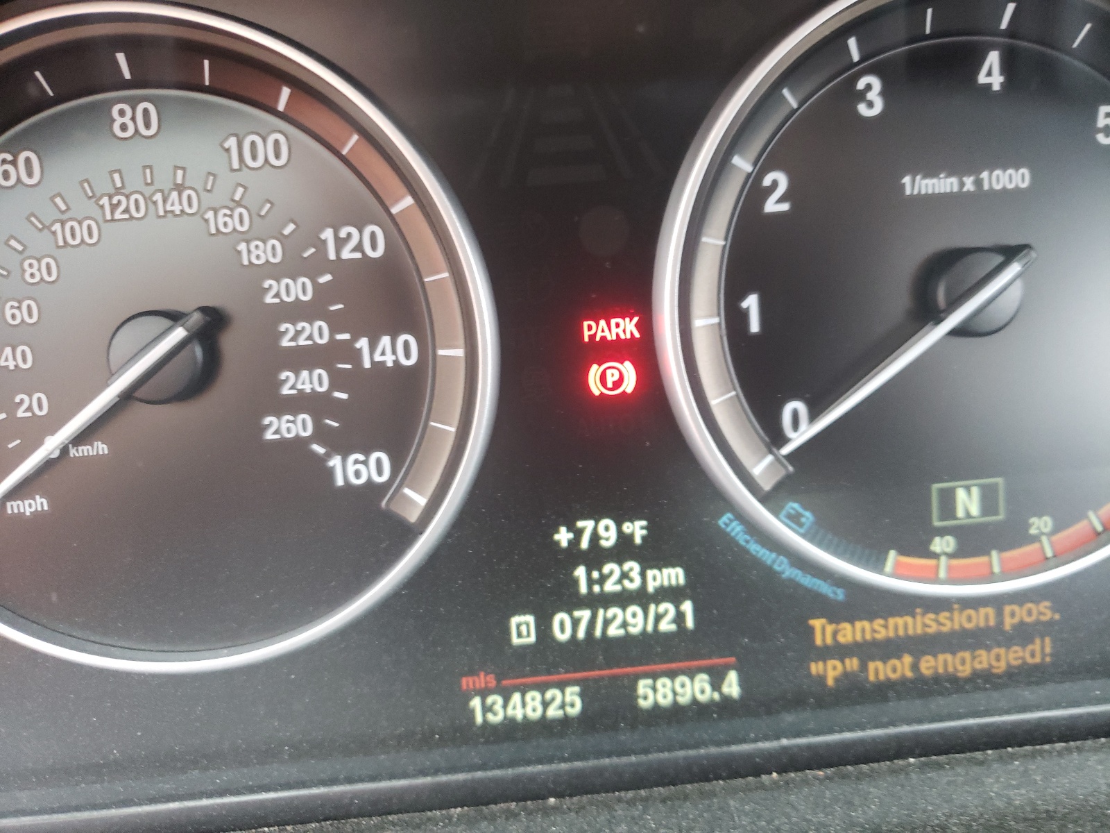 Photo 8 from auction – 2013 BMW 528 XI with VIN WBAXH5C51DDW12425