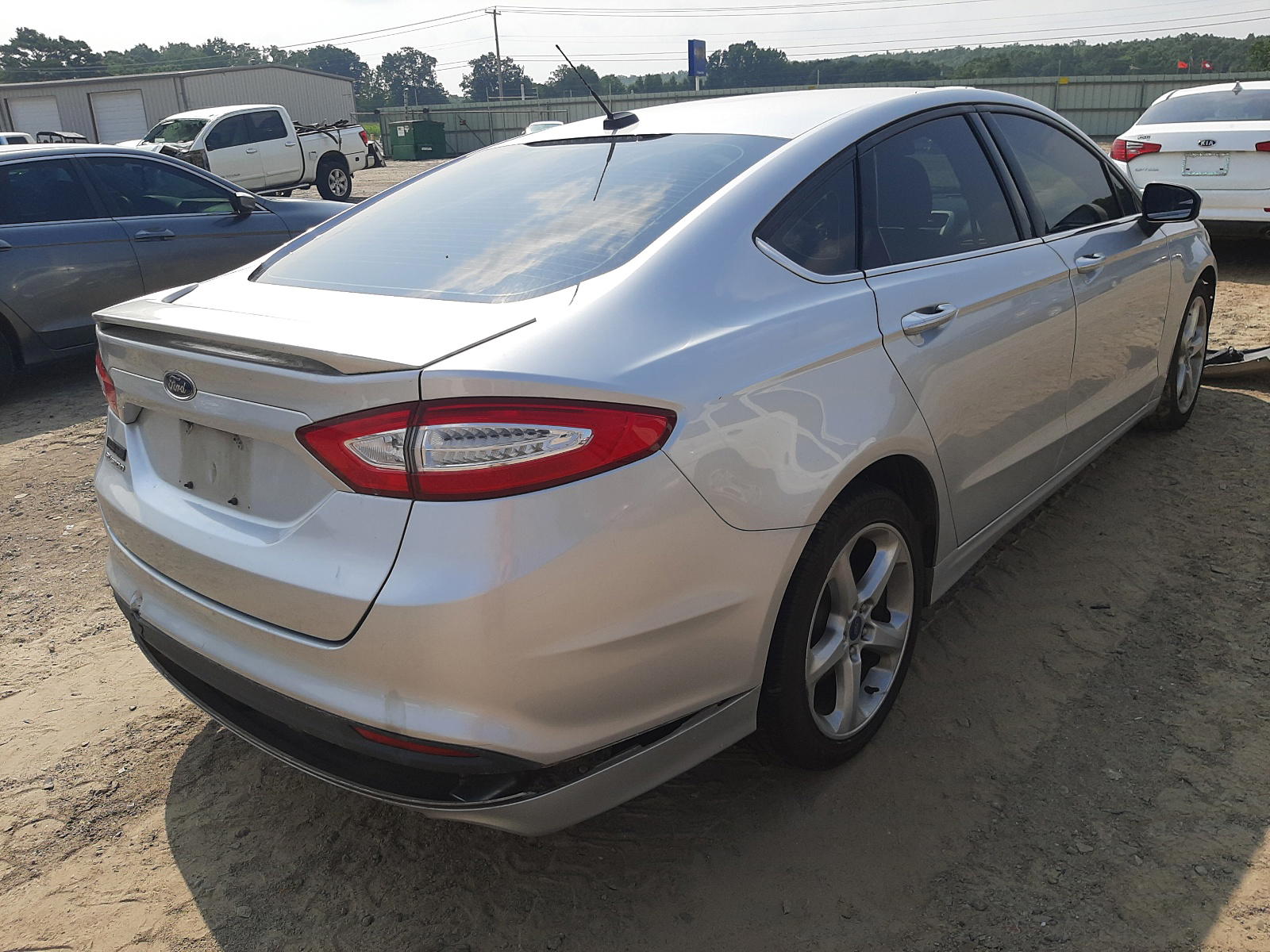 Photo 4 from auction – 2016 FORD FUSION with VIN 3FA6P0G72GR274857