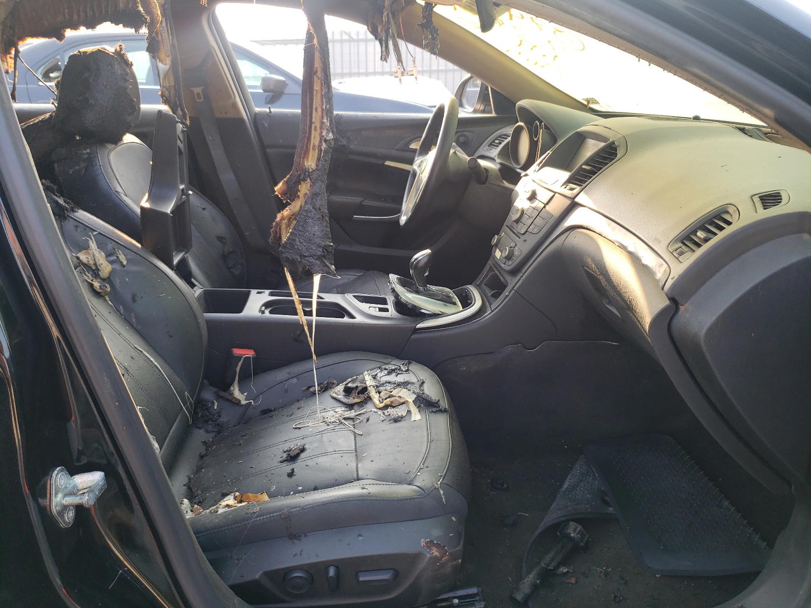 Photo 5 from auction – 2012 BUICK REGAL PREM with VIN 2G4GS5EV1C9213748