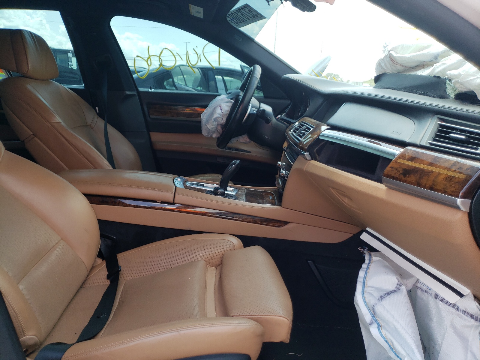 Photo 5 from auction – 2013 BMW 750 LXI with VIN WBAYF8C53DD140594